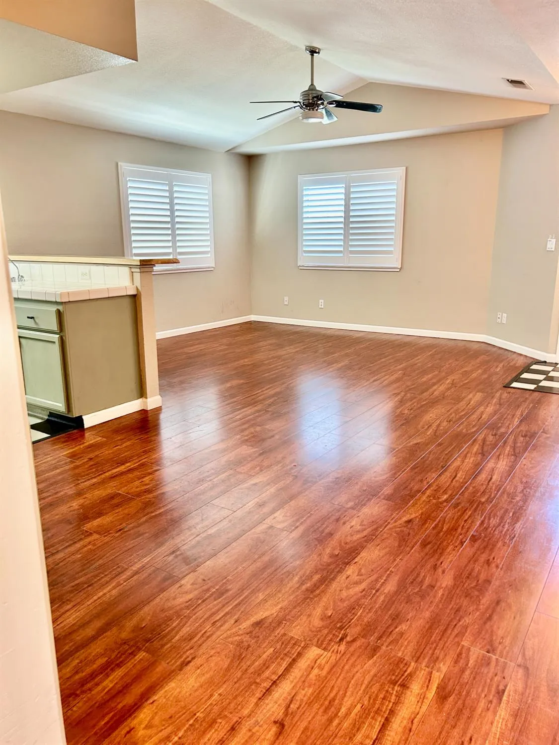 Property Slideshow image 36 of 43 | 677 village dr, Galt, CA, 95632