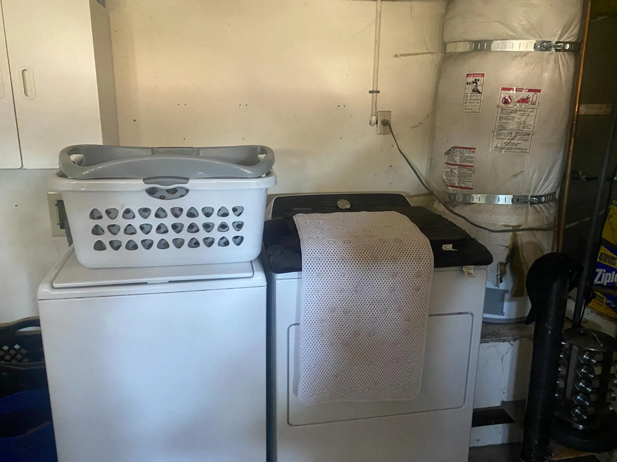 Property Slideshow image 31 of 63 | 7566 sunmore ln, Sacramento, CA, 95828