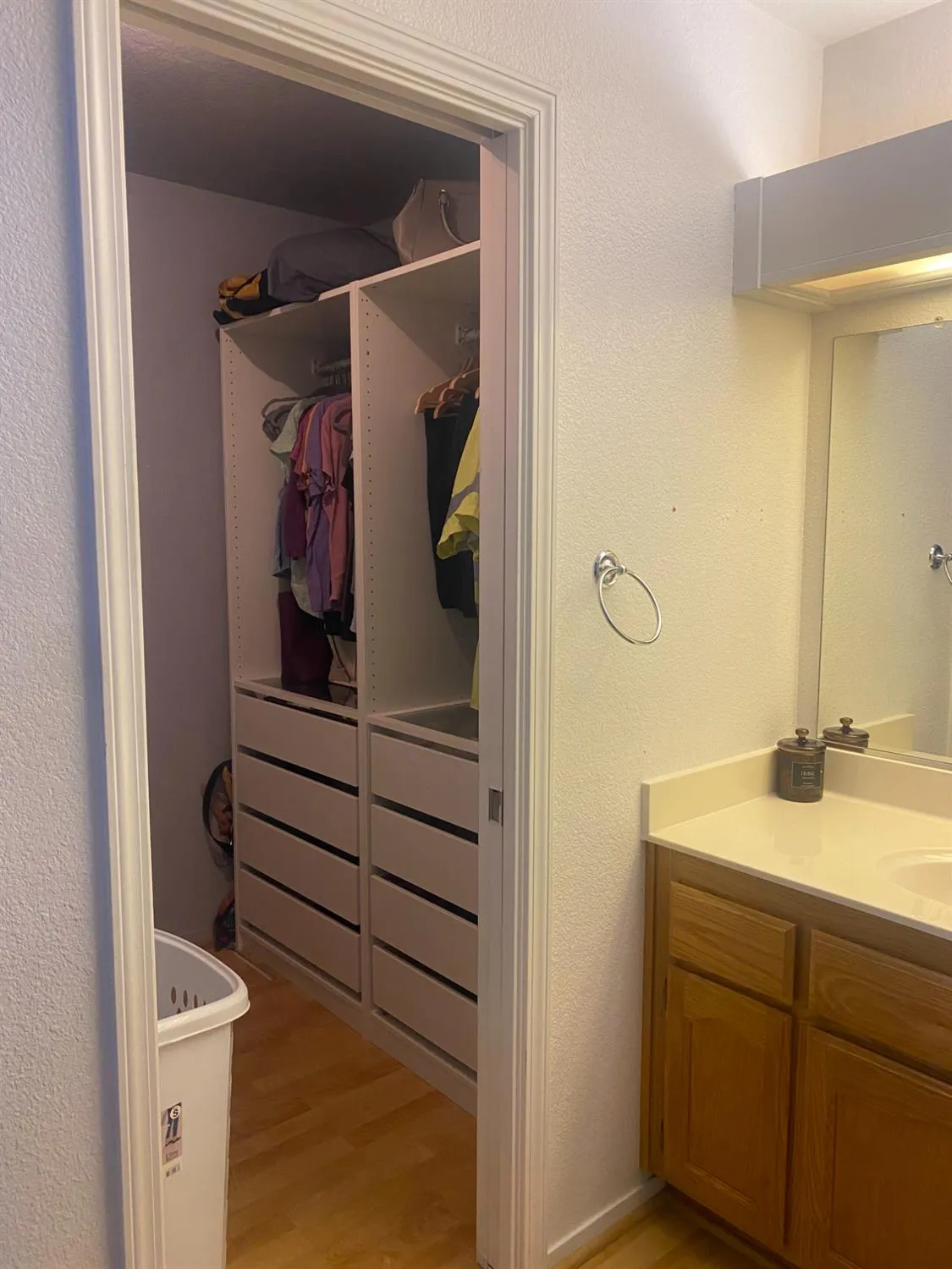 Property Slideshow image 14 of 63 | 7566 sunmore ln, Sacramento, CA, 95828