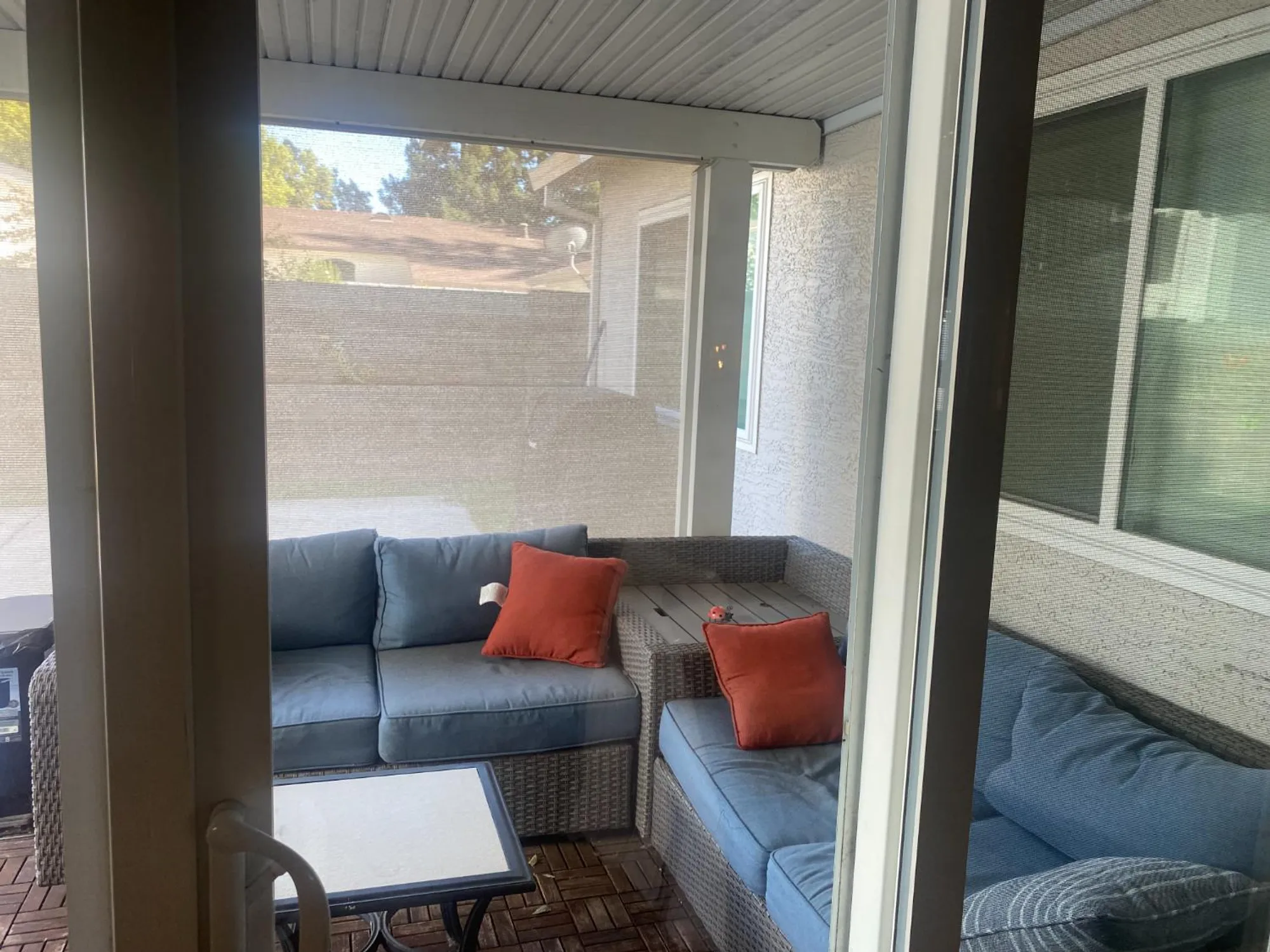 Property Slideshow image 24 of 63 | 7566 sunmore ln, Sacramento, CA, 95828