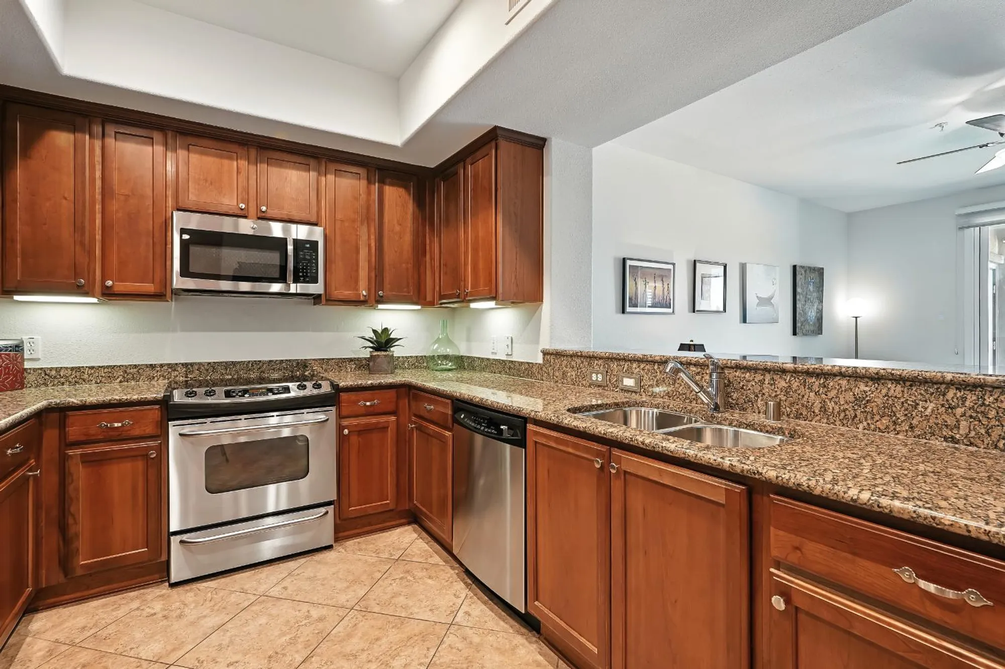 Property Slideshow image 16 of 38 | 1500 topanga ln unit 200, Lincoln, CA, 95648