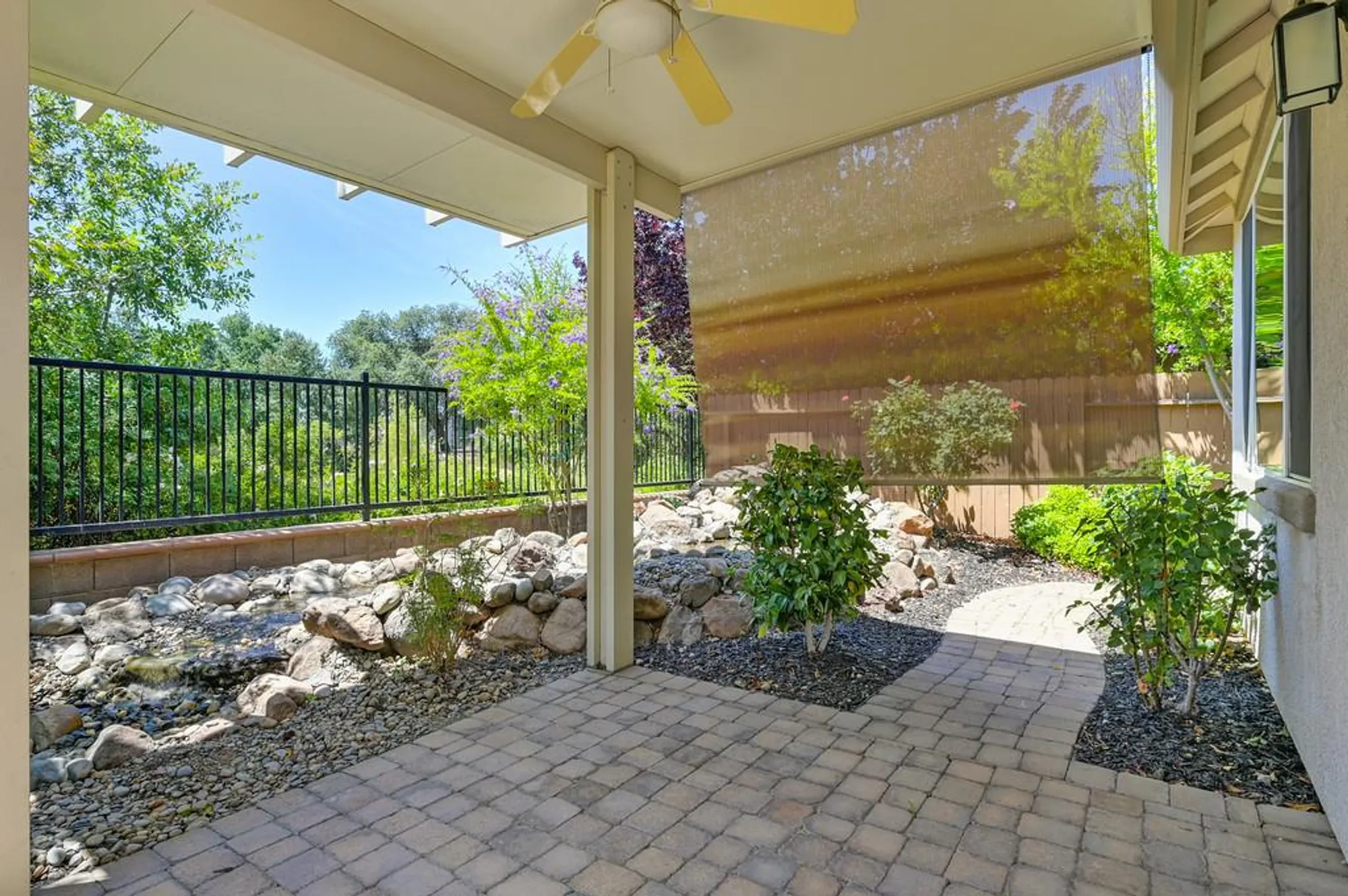 Property Slideshow image 34 of 42 | 7632 chatsworth cir, Elk Grove, CA, 95757