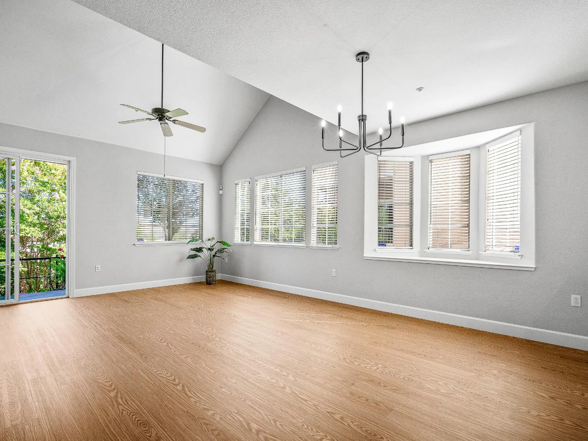 Property Slideshow image 12 of 44 | 3853 park dr, El Dorado Hills, CA, 95762