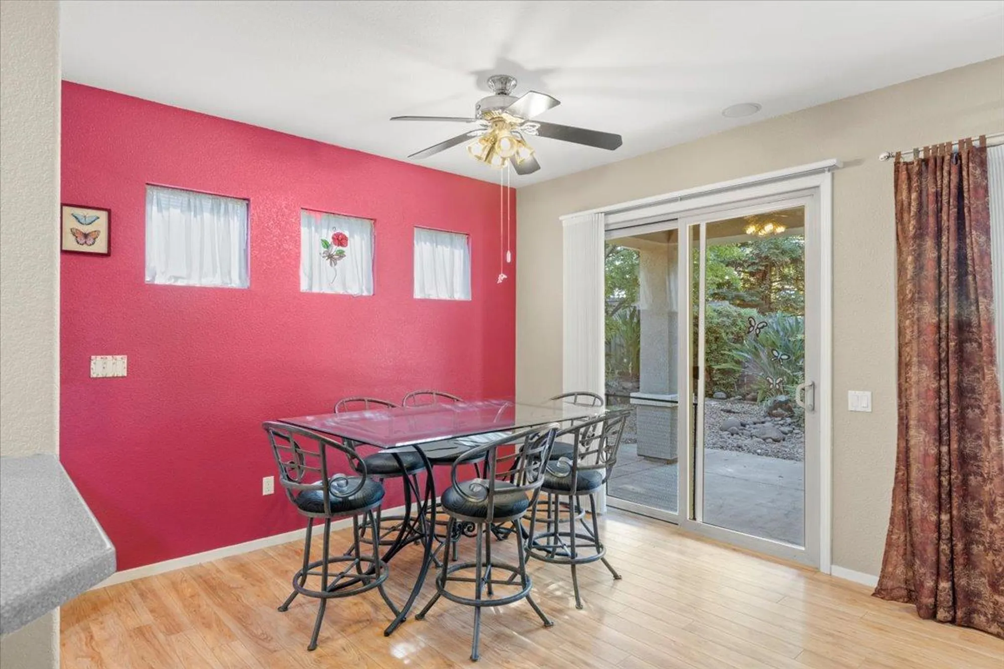 Property Slideshow image 20 of 33 | 1975 mary rose ln, Lincoln, CA, 95648