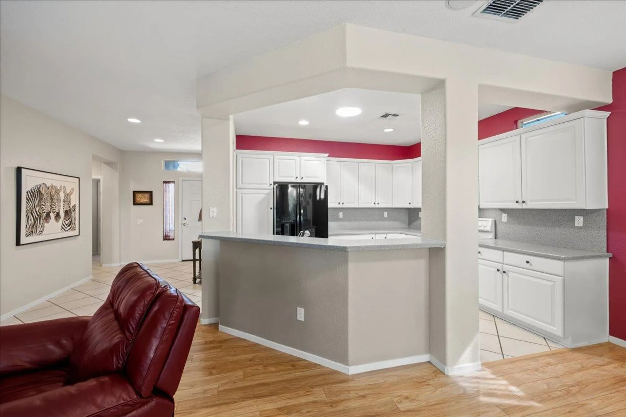 Property Slideshow image 11 of 33 | 1975 mary rose ln, Lincoln, CA, 95648