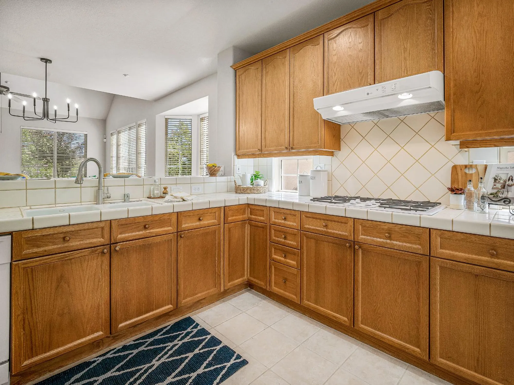 Property Slideshow image 6 of 44 | 3853 park dr, El Dorado Hills, CA, 95762