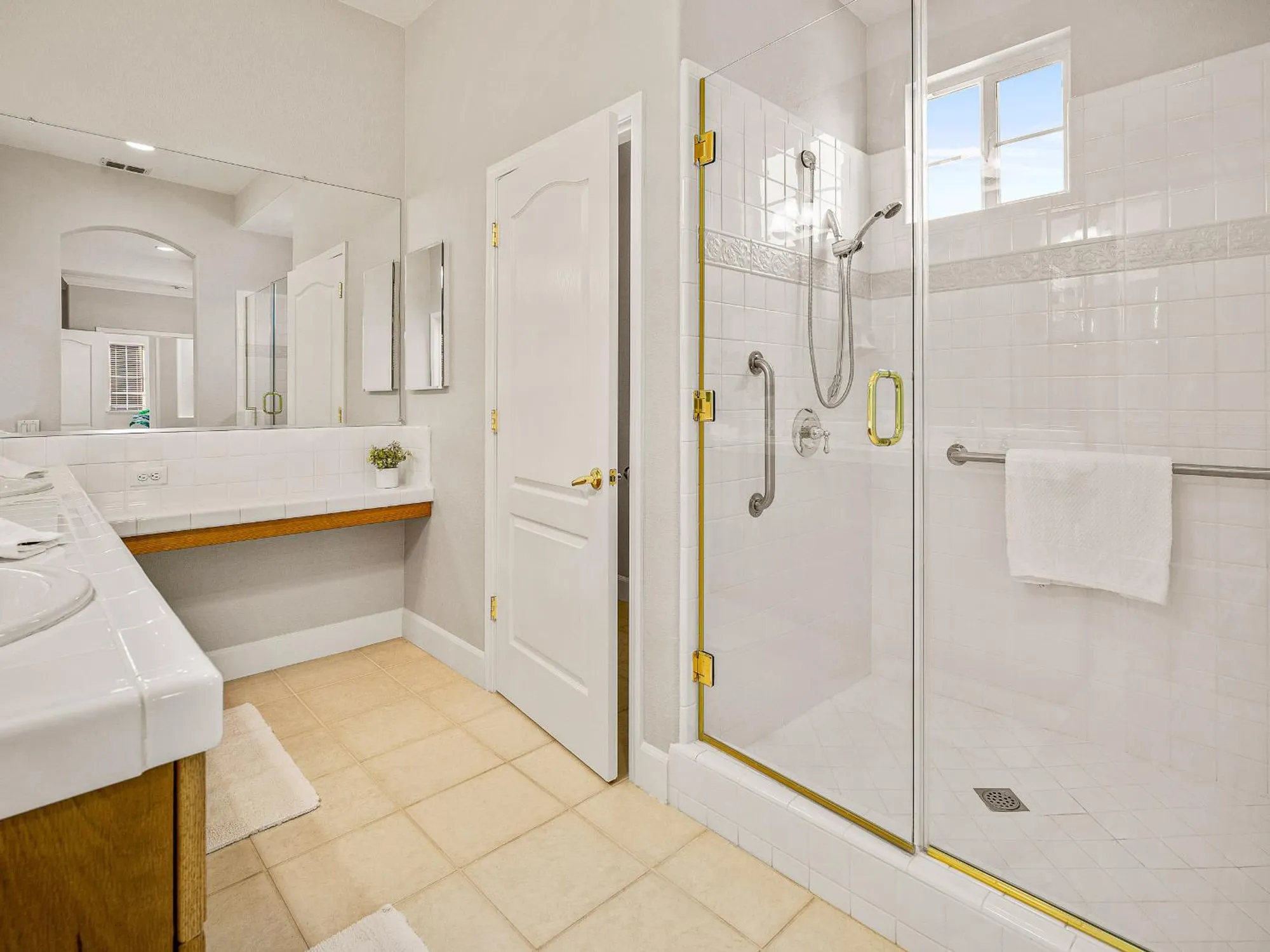 Property Slideshow image 18 of 44 | 3853 park dr, El Dorado Hills, CA, 95762