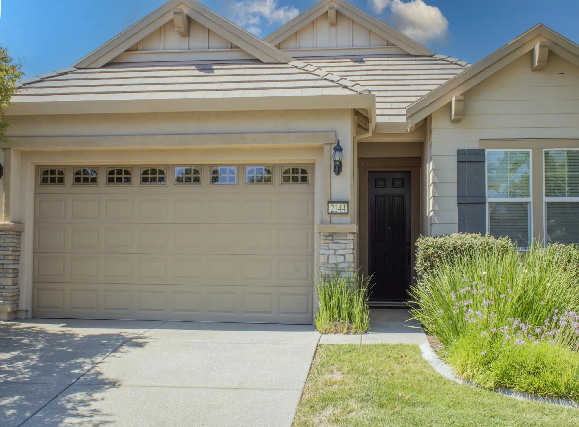 Property Slideshow image 31 of 33 | 2144 arlington dr, Roseville, CA, 95747