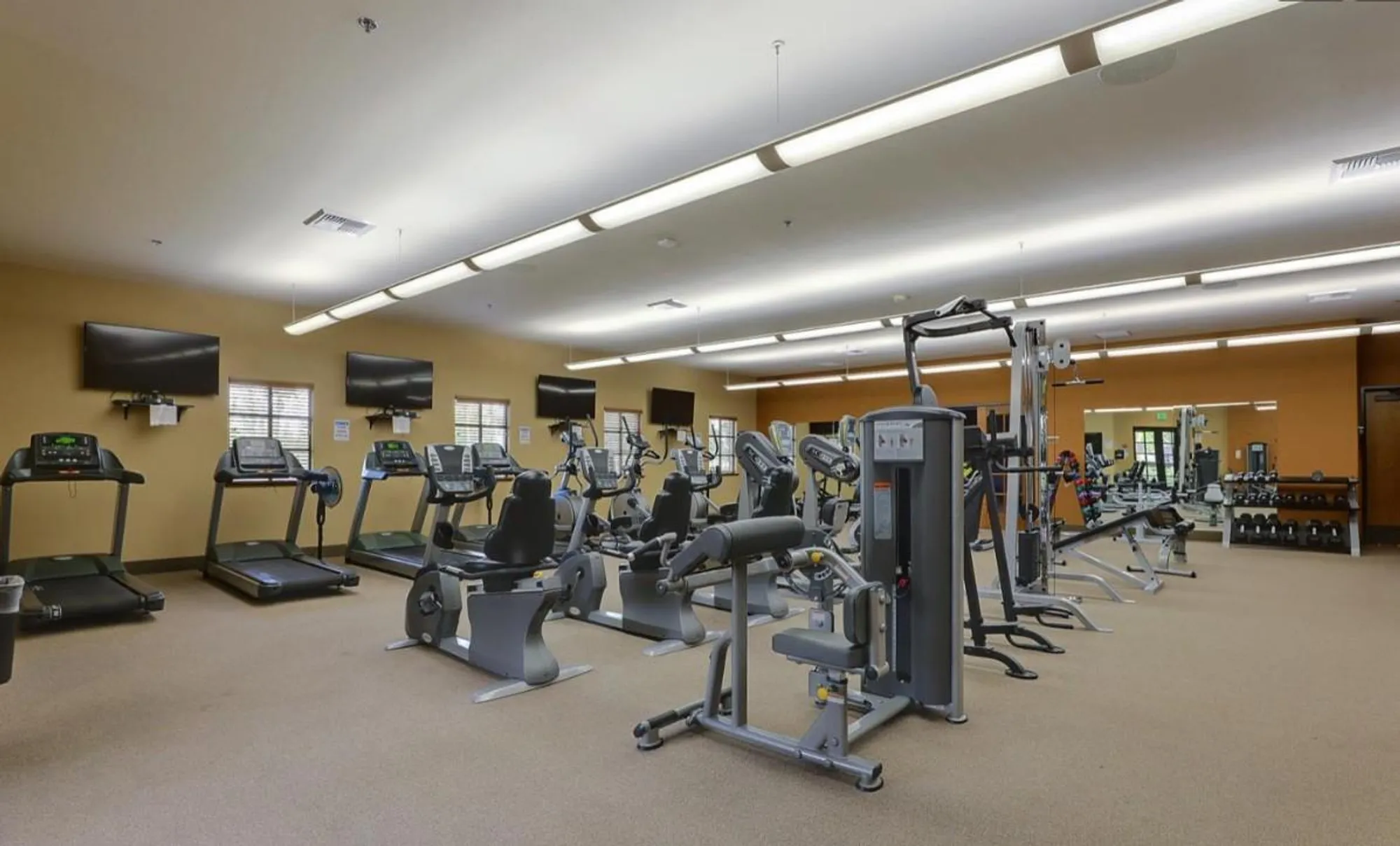 Property Slideshow image 24 of 27 | 4040 arco del paso ln, Sacramento, CA, 95834