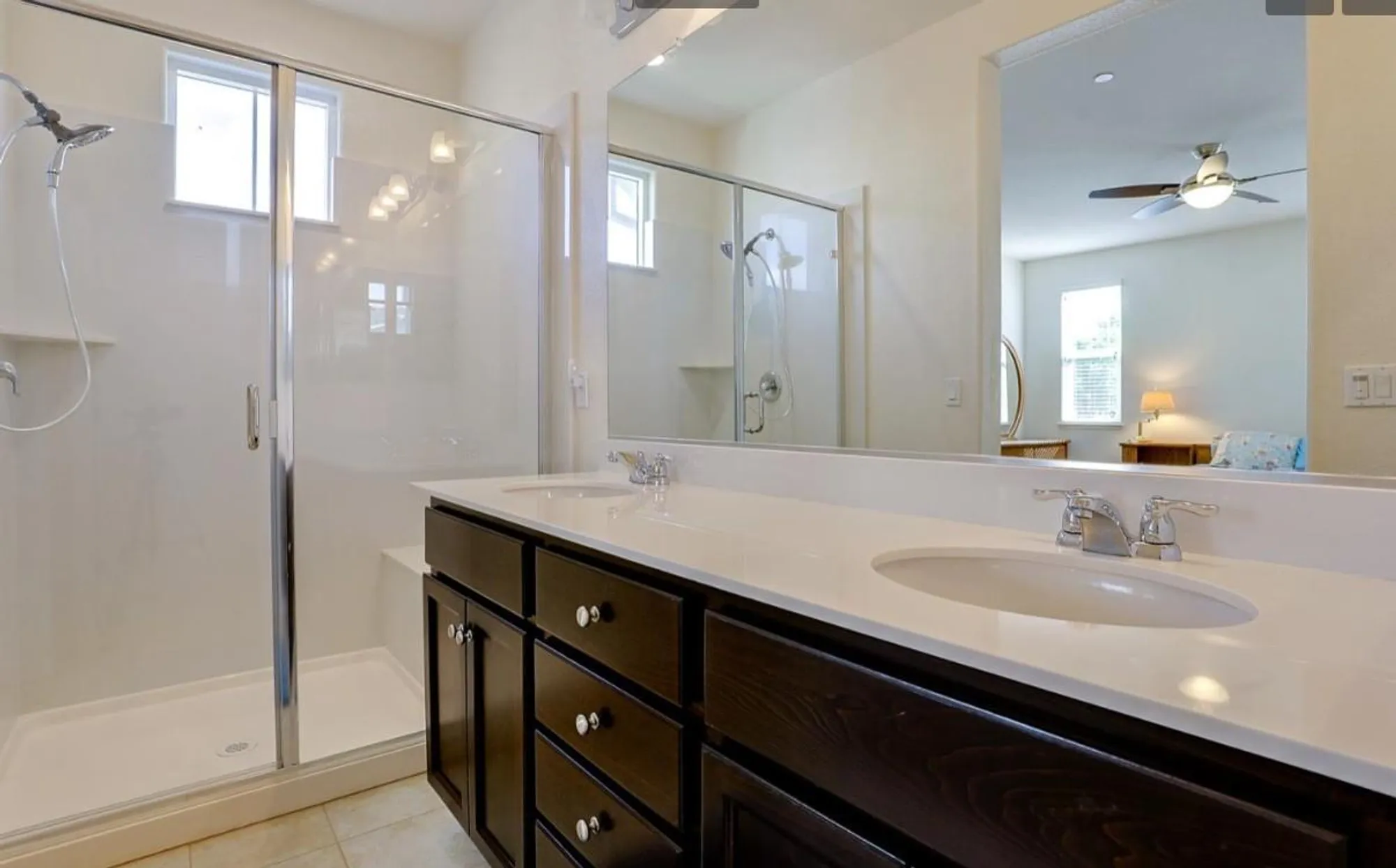 Property Slideshow image 15 of 27 | 4040 arco del paso ln, Sacramento, CA, 95834