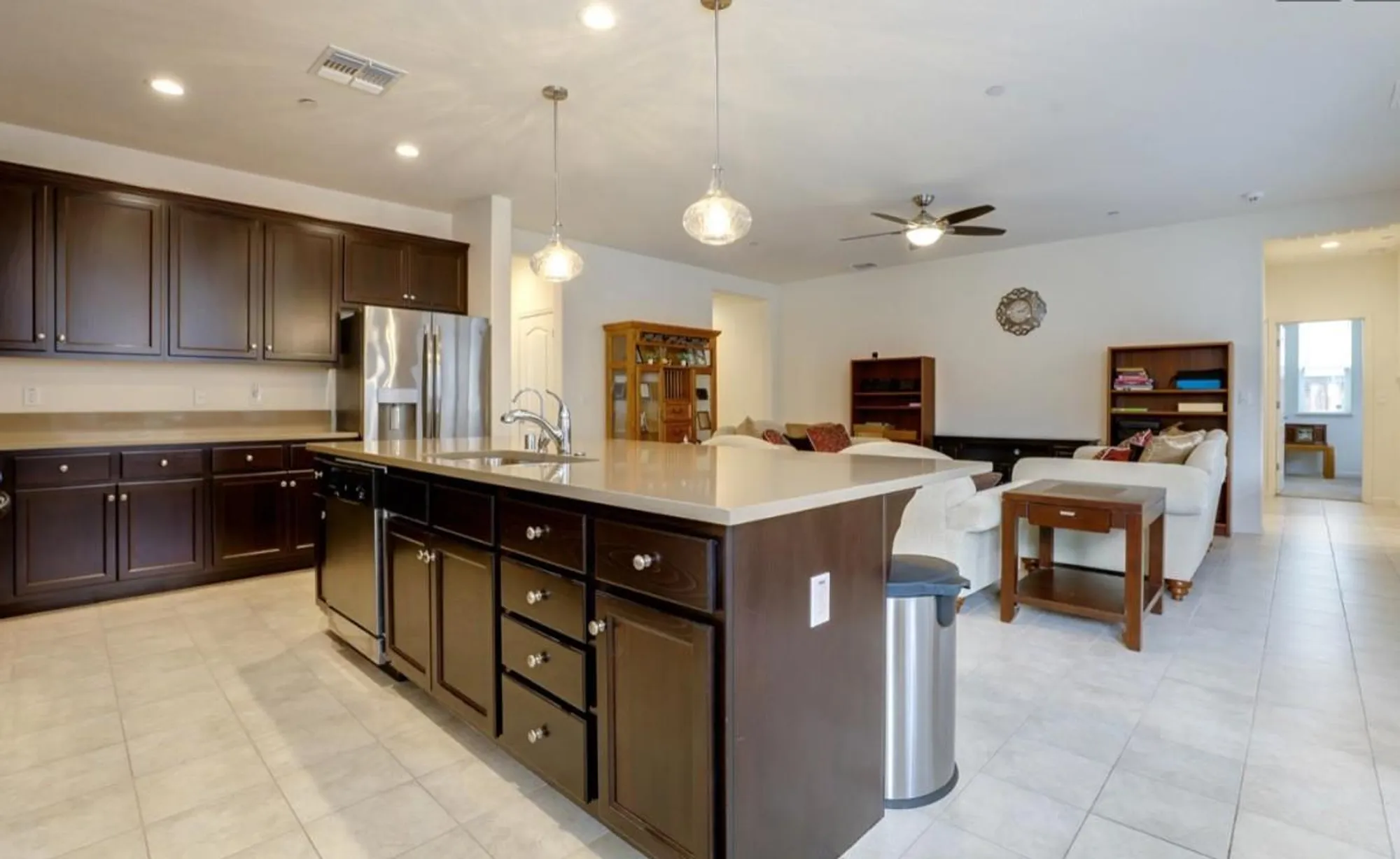 Property Slideshow image 6 of 27 | 4040 arco del paso ln, Sacramento, CA, 95834