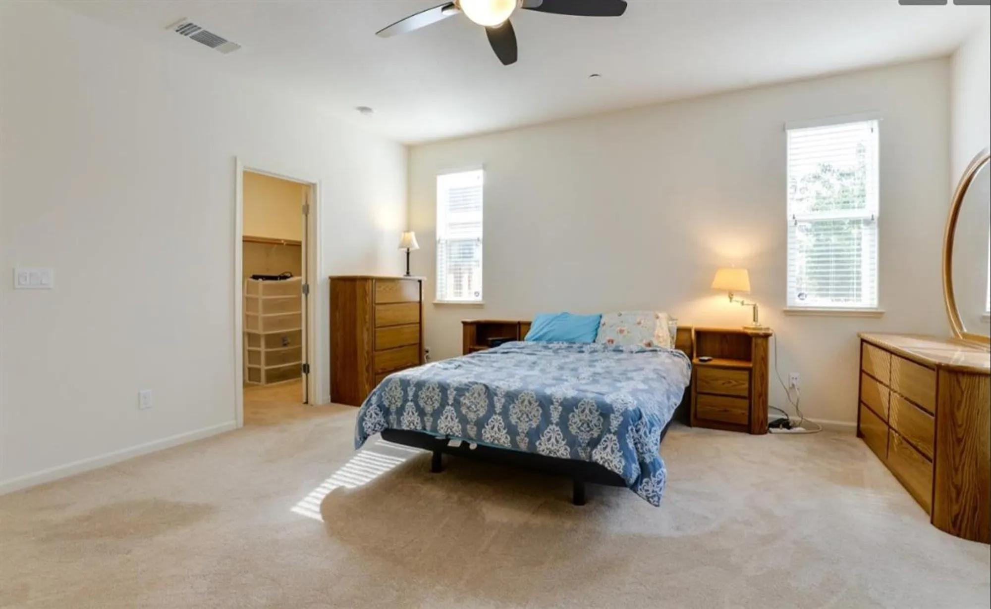 Property Slideshow image 12 of 27 | 4040 arco del paso ln, Sacramento, CA, 95834