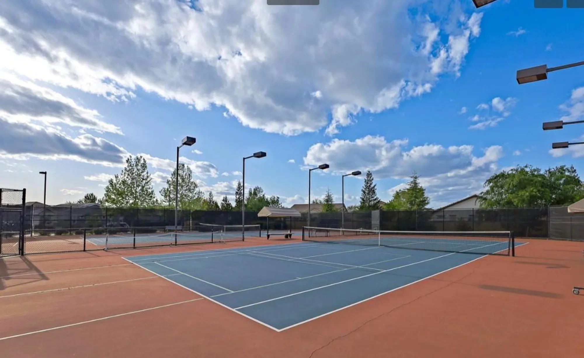 Property Slideshow image 25 of 27 | 4040 arco del paso ln, Sacramento, CA, 95834