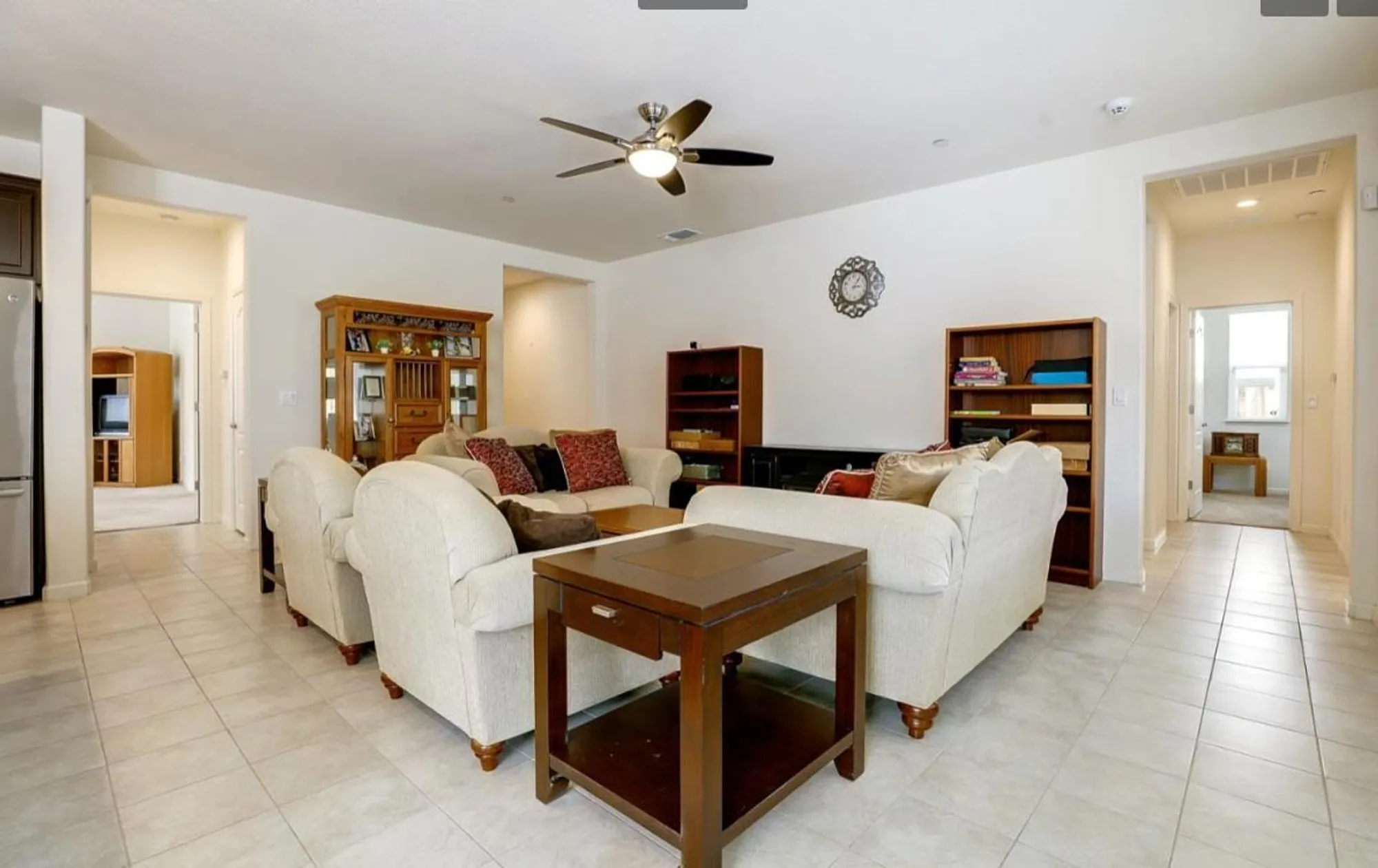 Property Slideshow image 5 of 27 | 4040 arco del paso ln, Sacramento, CA, 95834