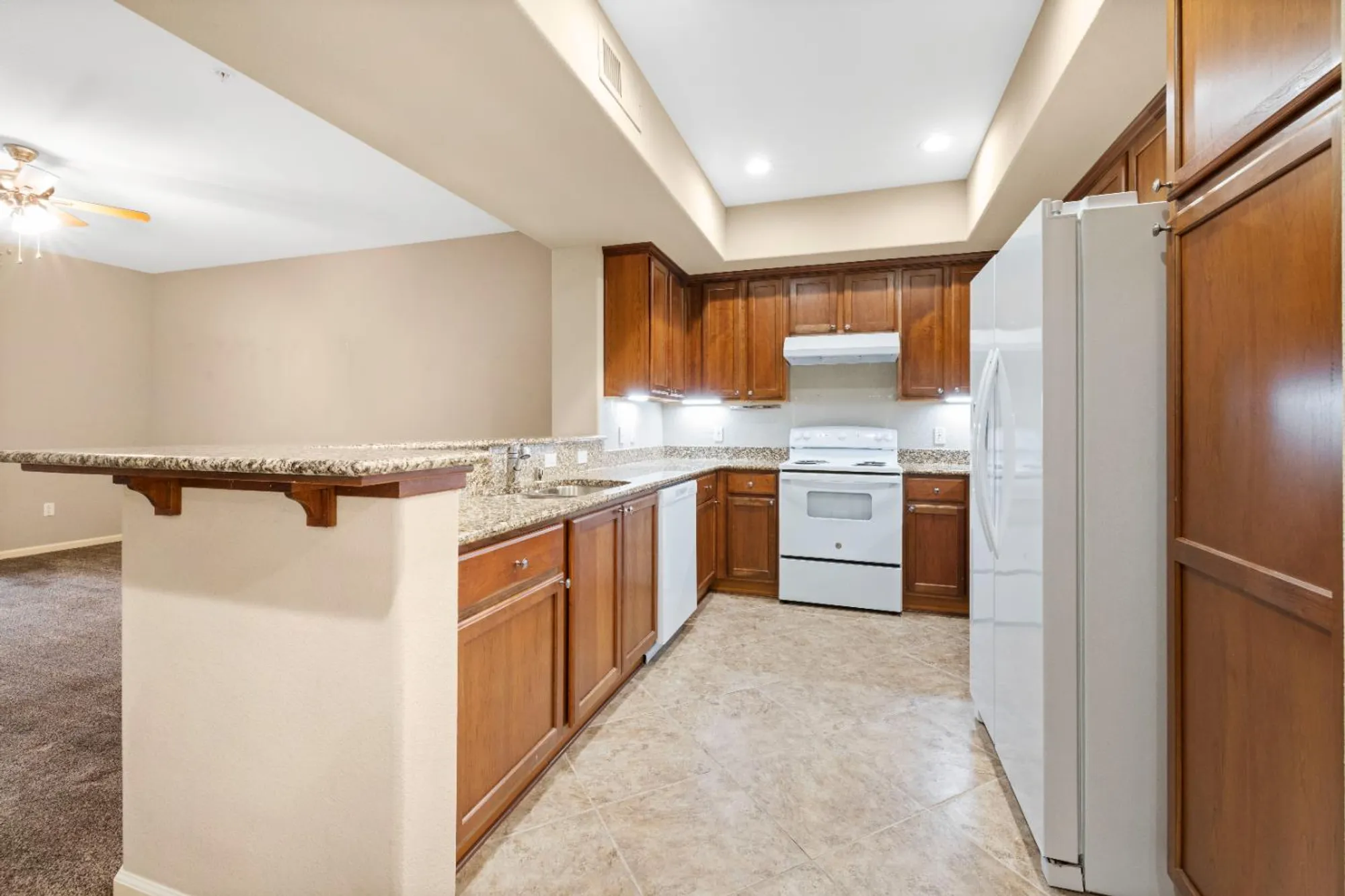 Property Slideshow image 13 of 27 | 1550 topanga ln unit 107, Lincoln, CA, 95648
