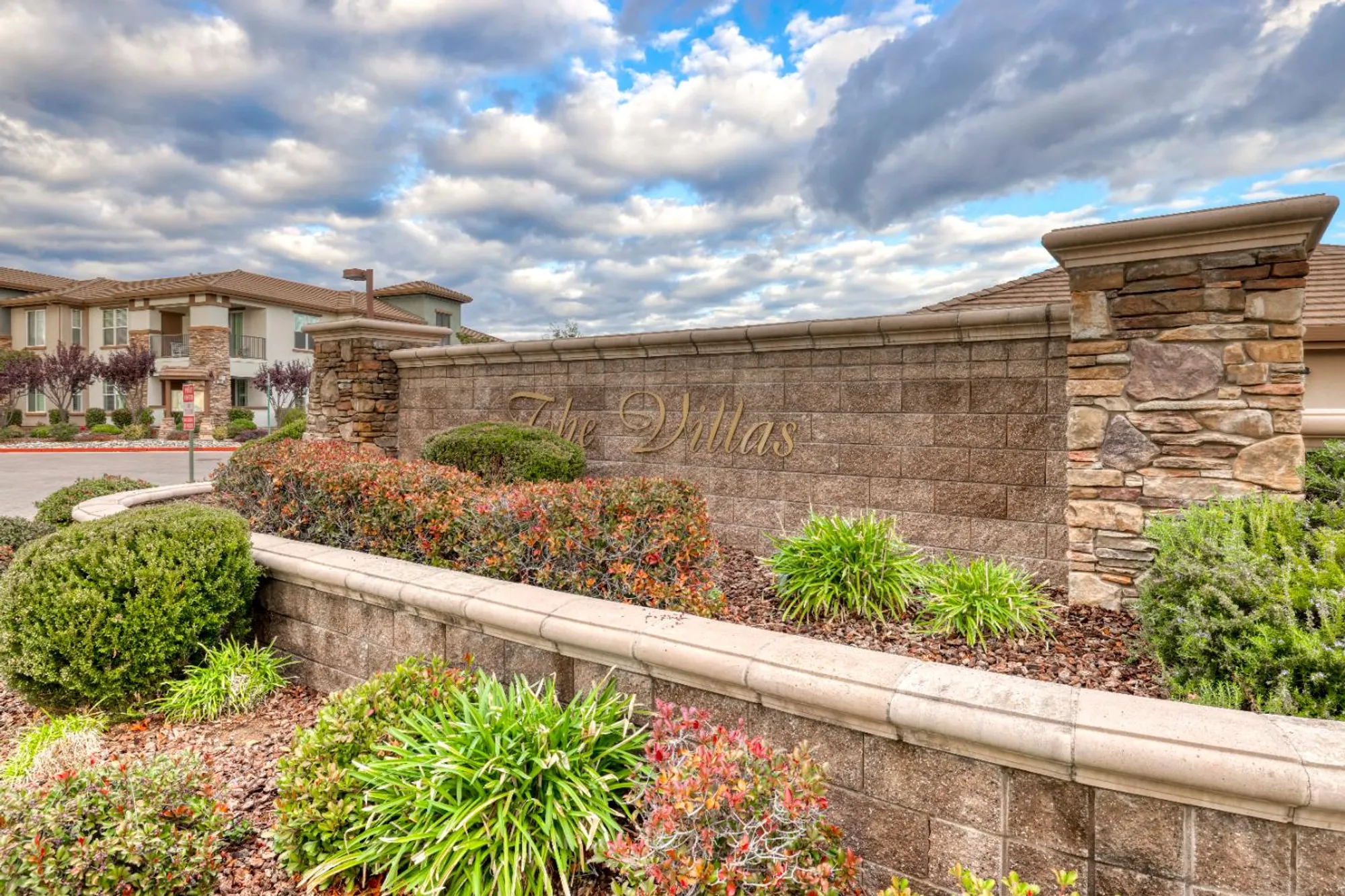 Property Slideshow image 1 of 27 | 1550 topanga ln unit 107, Lincoln, CA, 95648