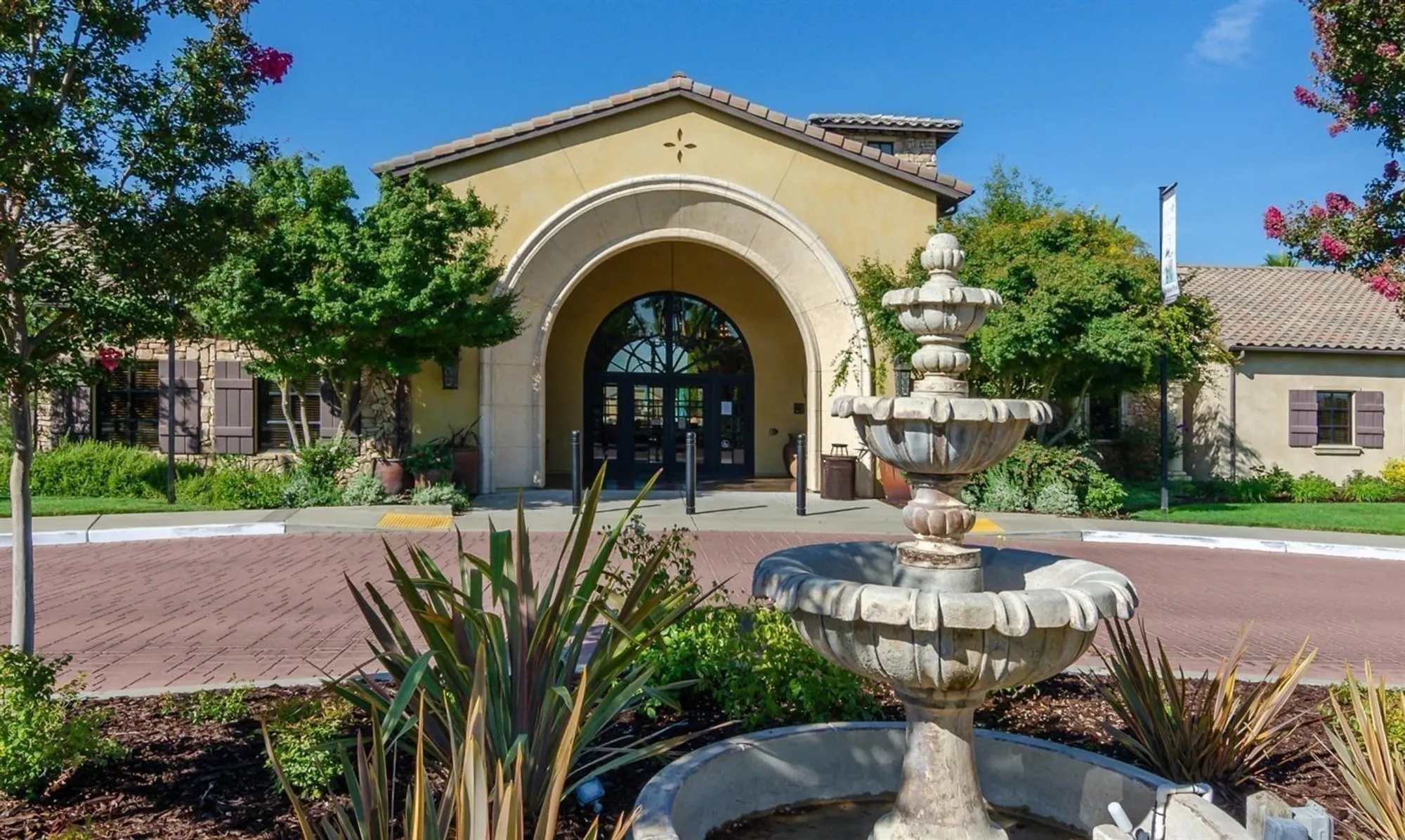 Property Slideshow image 42 of 69 | 4133 hovnanian dr, Sacramento, CA, 95834