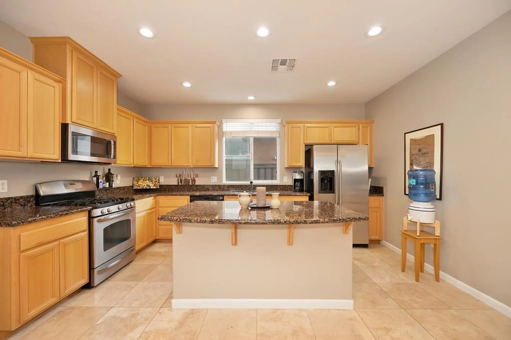 Property Slideshow image 24 of 69 | 4133 hovnanian dr, Sacramento, CA, 95834