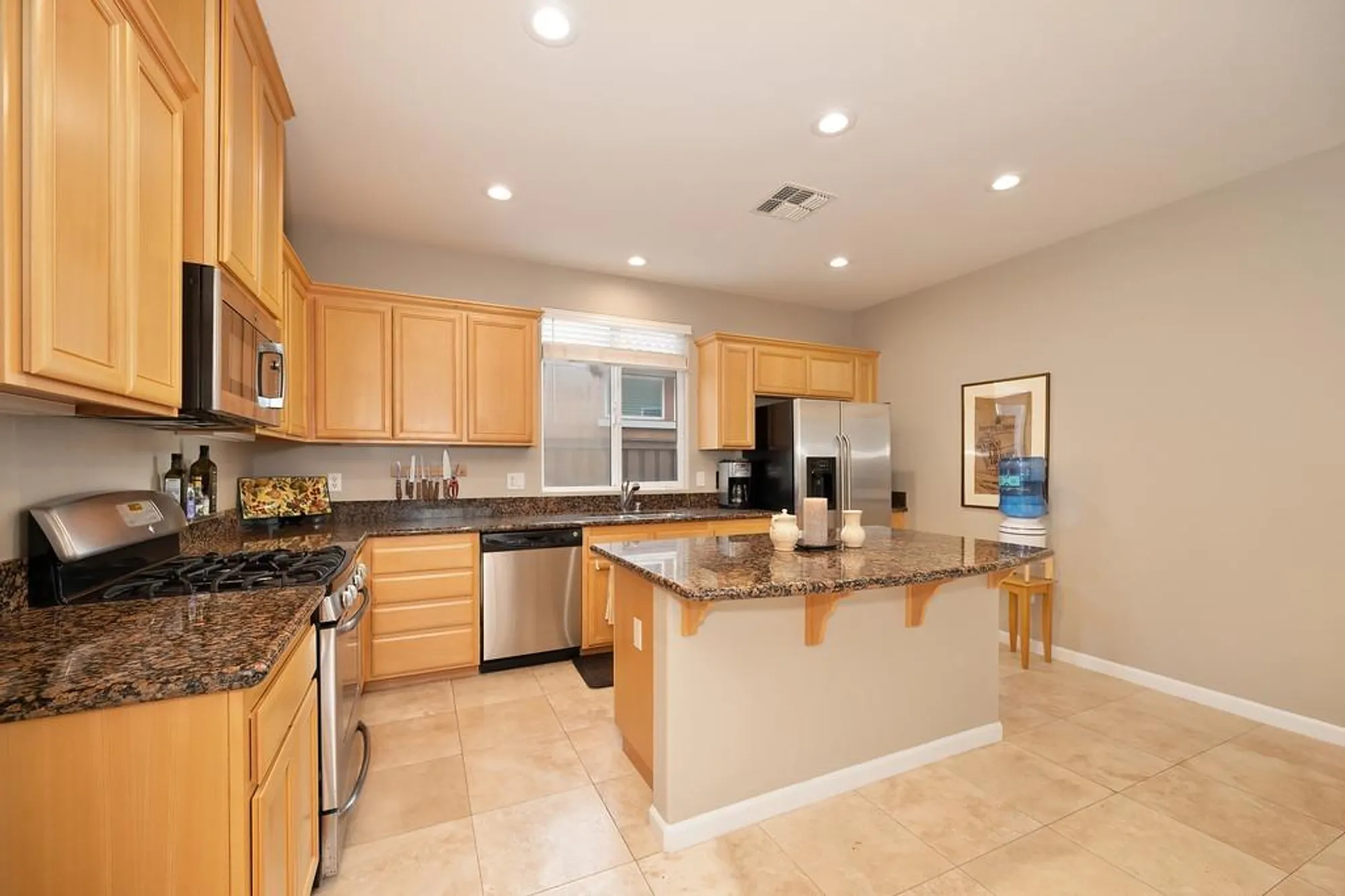 Property Slideshow image 26 of 69 | 4133 hovnanian dr, Sacramento, CA, 95834