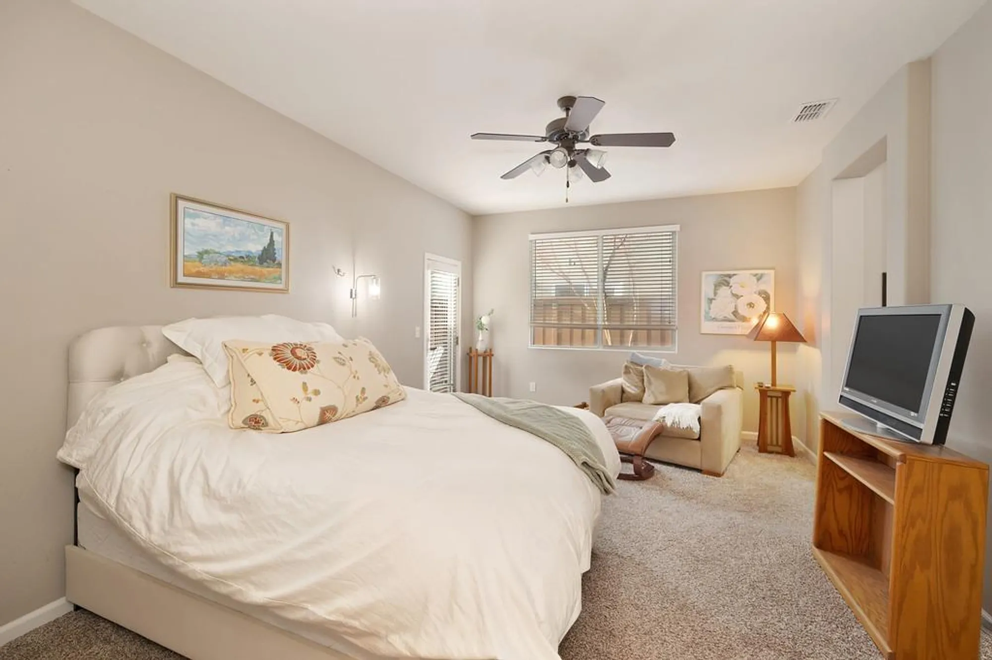 Property Slideshow image 27 of 69 | 4133 hovnanian dr, Sacramento, CA, 95834