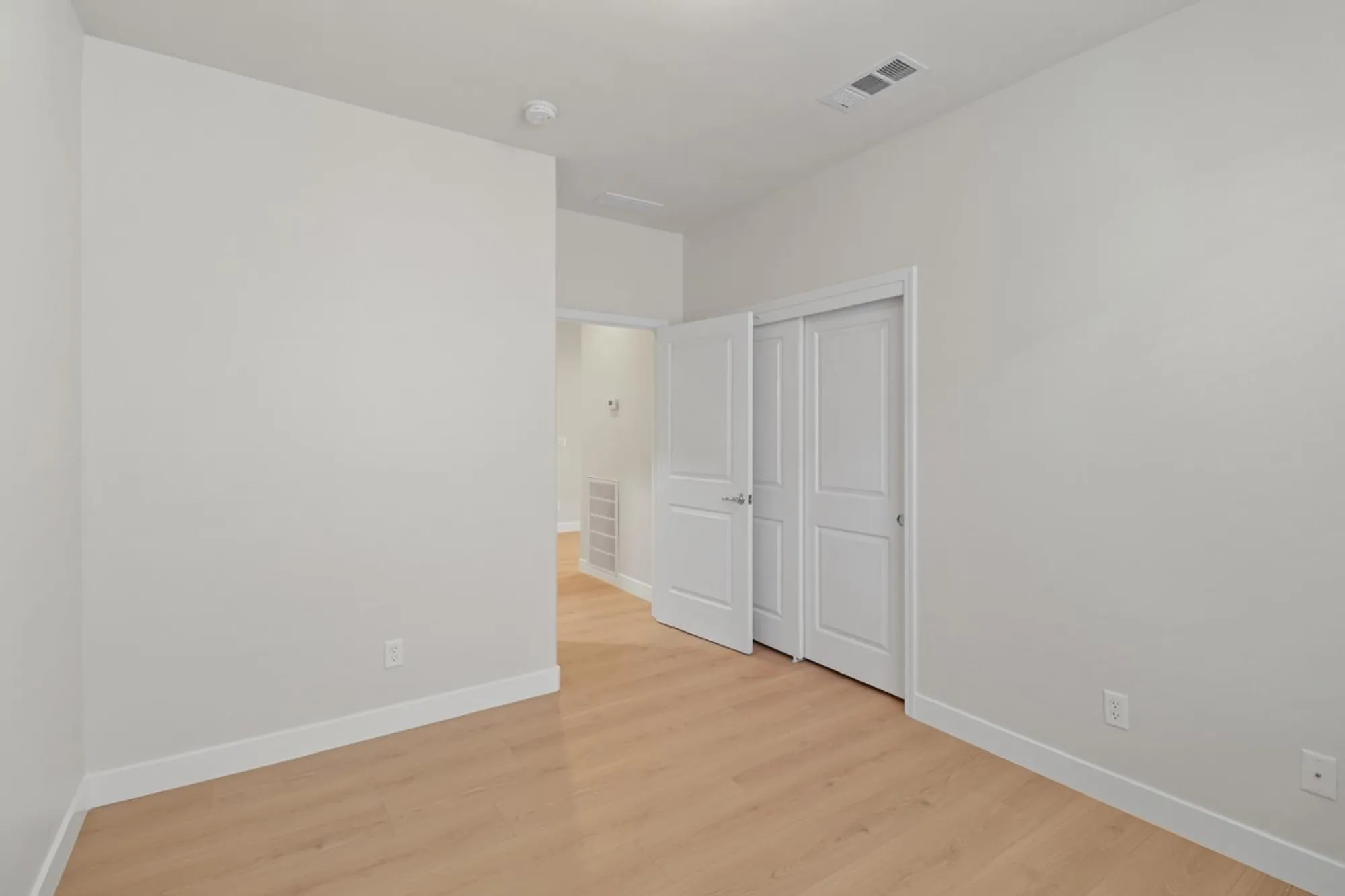 Property Slideshow image 41 of 49 | 9895 sheffield way, Elk Grove, CA, 95757