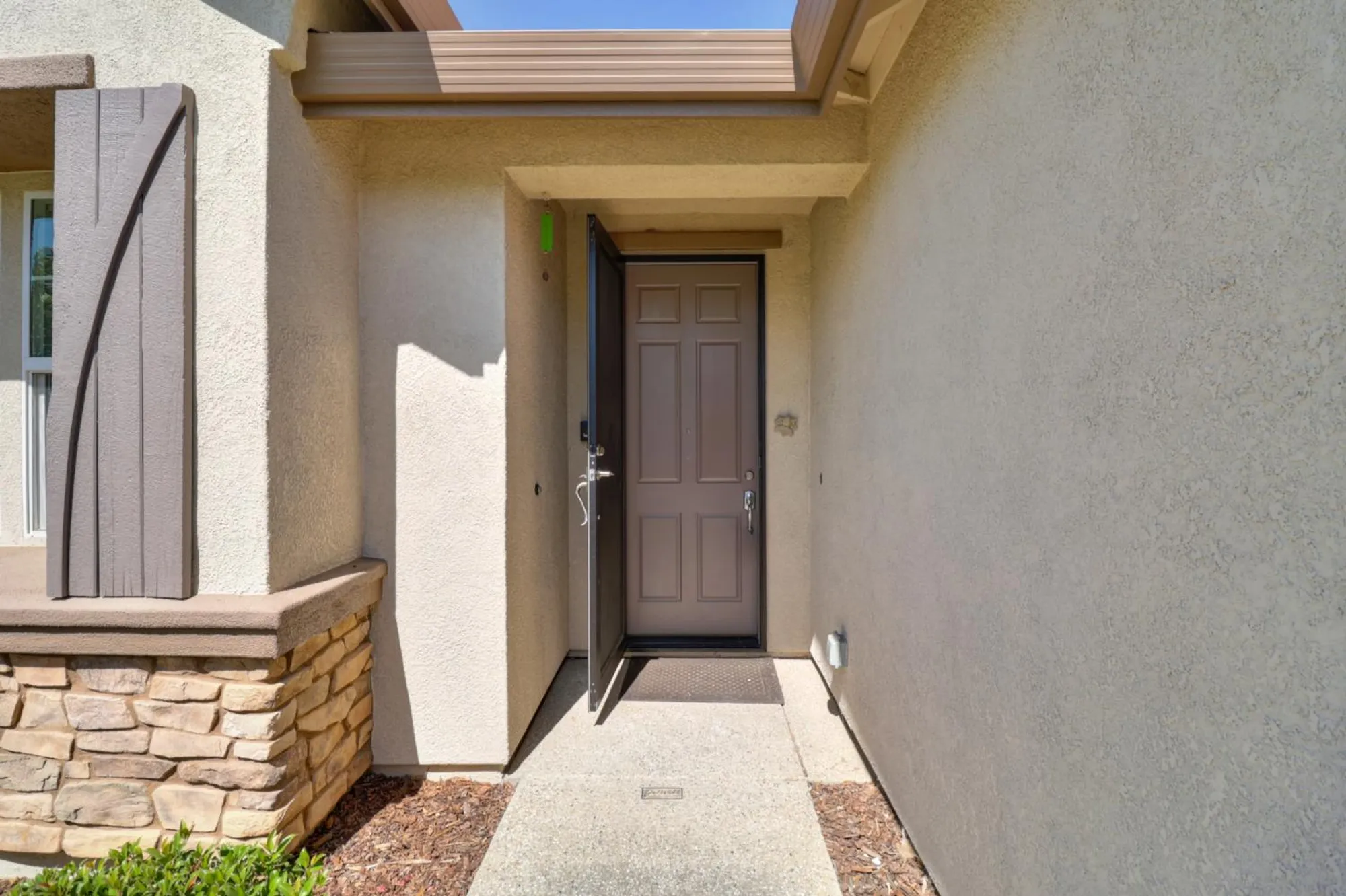 Property Slideshow image 4 of 49 | 9895 sheffield way, Elk Grove, CA, 95757