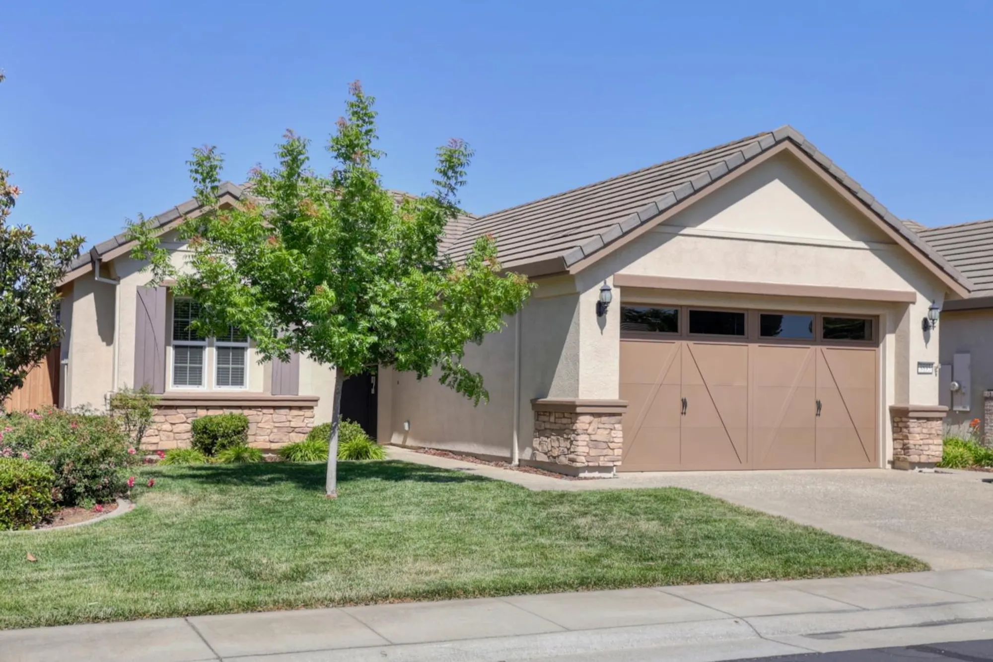 Property Slideshow image 1 of 49 | 9895 sheffield way, Elk Grove, CA, 95757