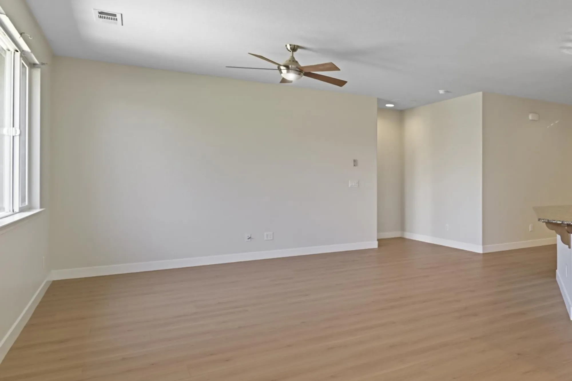 Property Slideshow image 15 of 49 | 9895 sheffield way, Elk Grove, CA, 95757