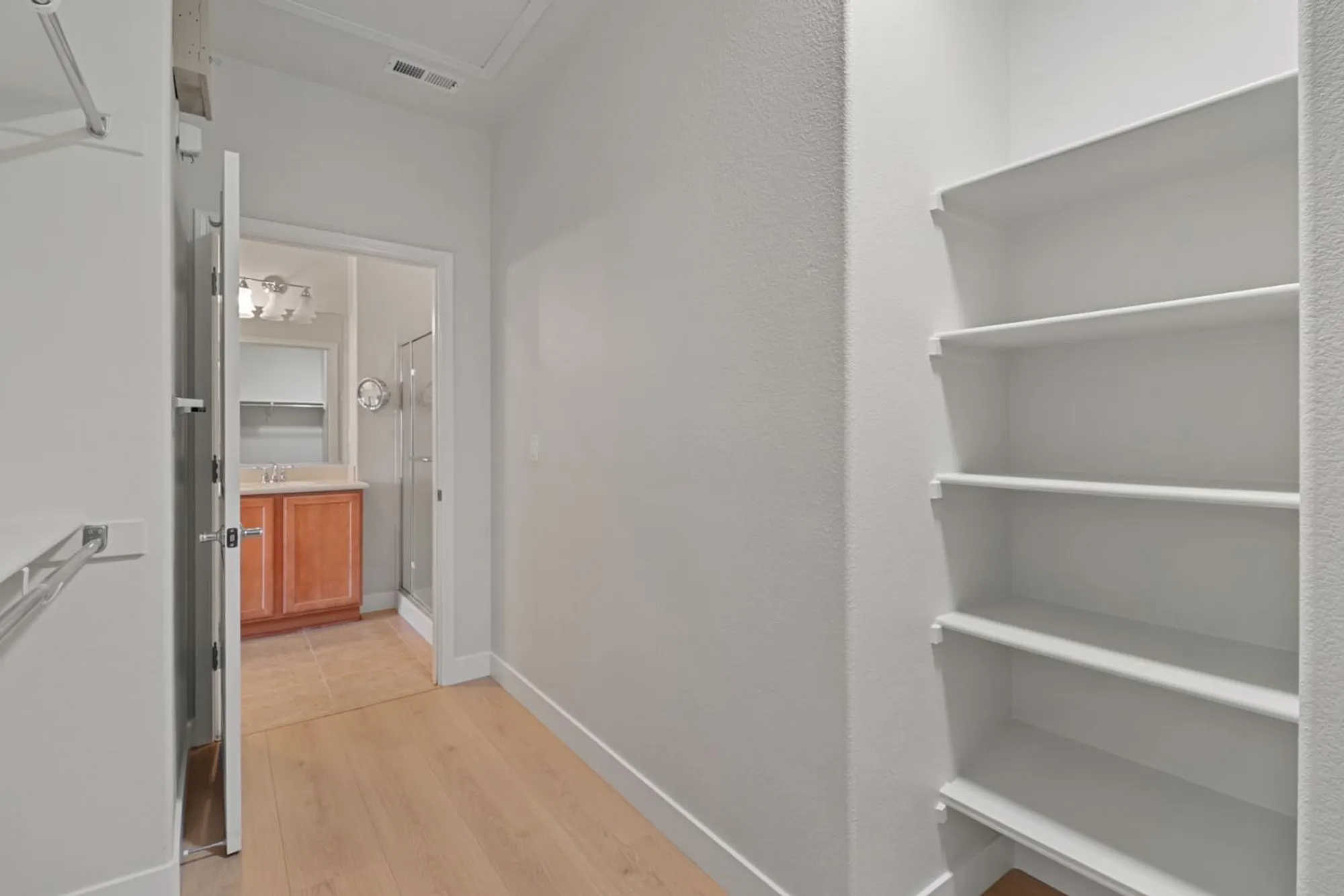 Property Slideshow image 36 of 49 | 9895 sheffield way, Elk Grove, CA, 95757