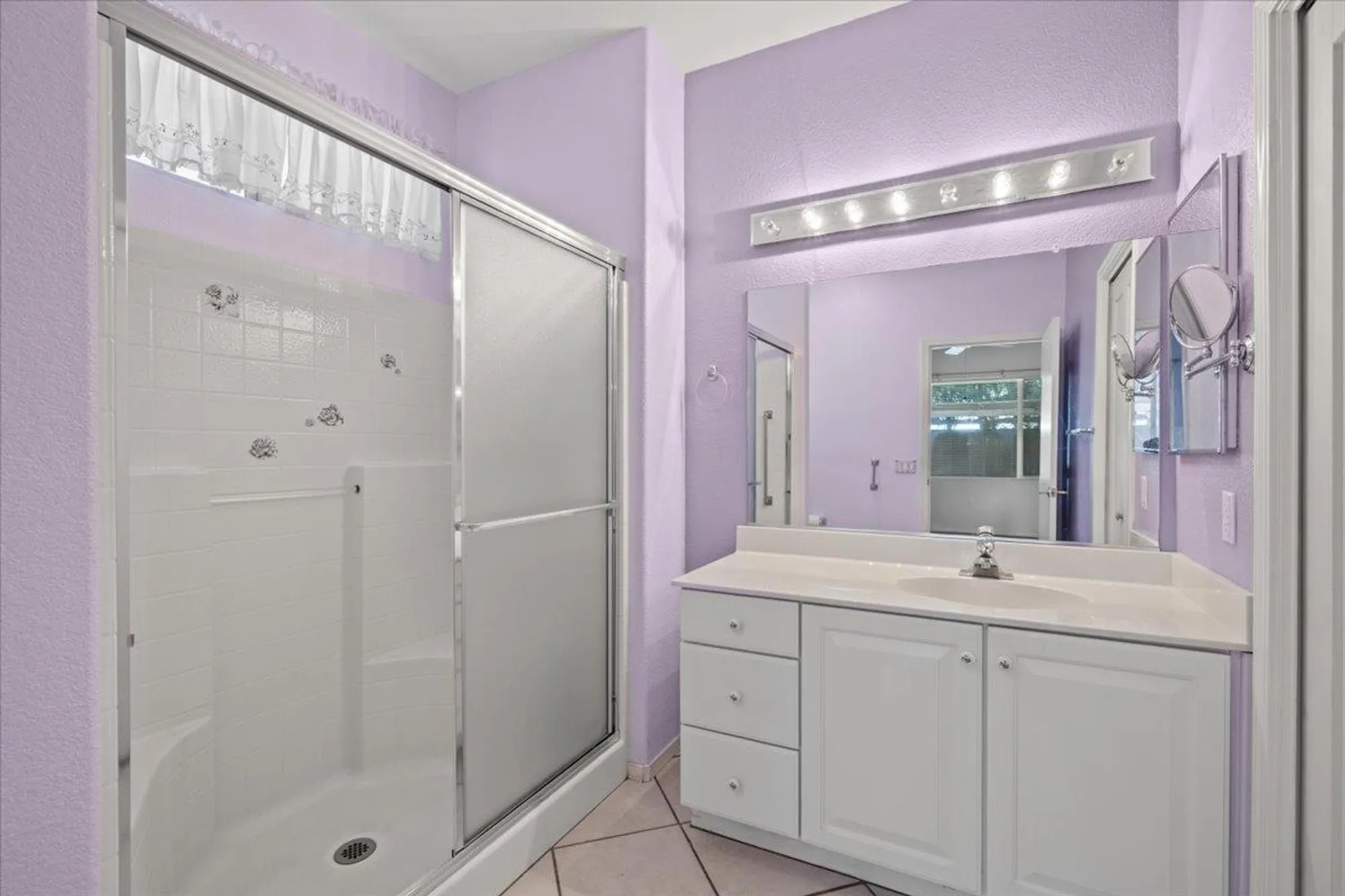 Property Slideshow image 15 of 33 | 1975 mary rose ln, Lincoln, CA, 95648