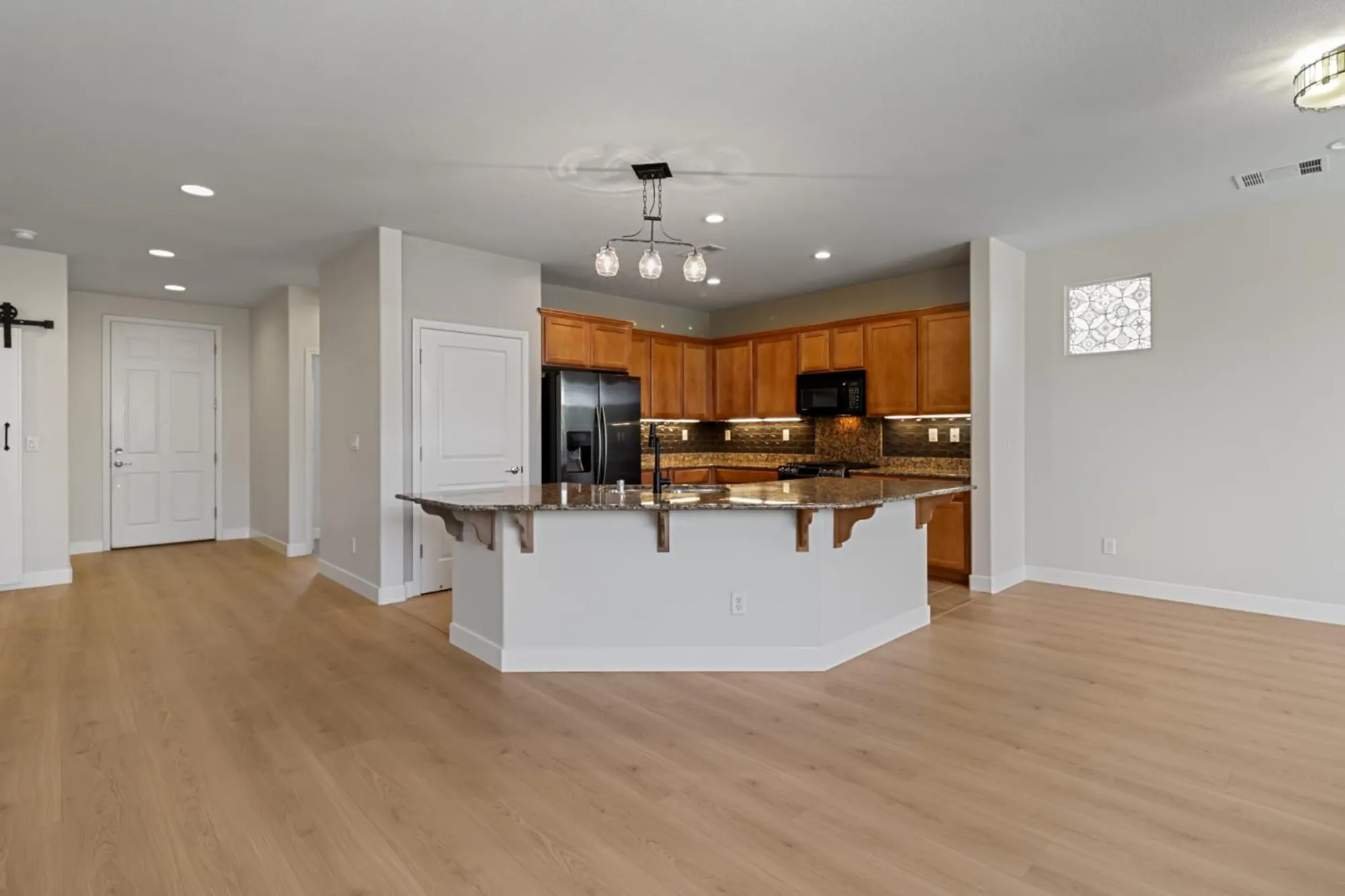 Property Slideshow image 17 of 49 | 9895 sheffield way, Elk Grove, CA, 95757