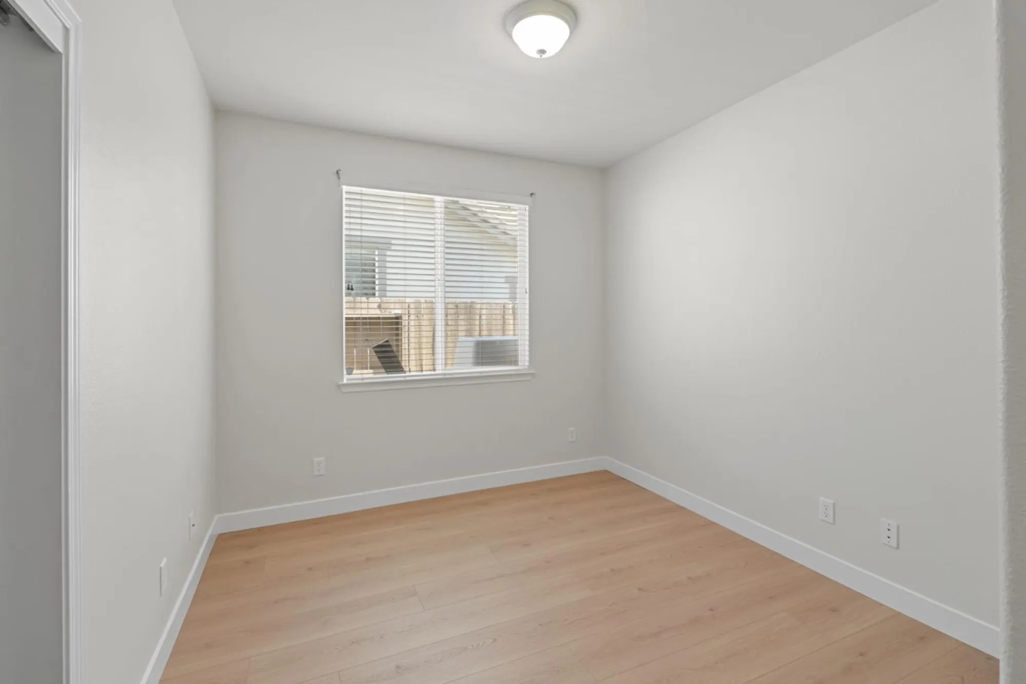 Property Slideshow image 40 of 49 | 9895 sheffield way, Elk Grove, CA, 95757