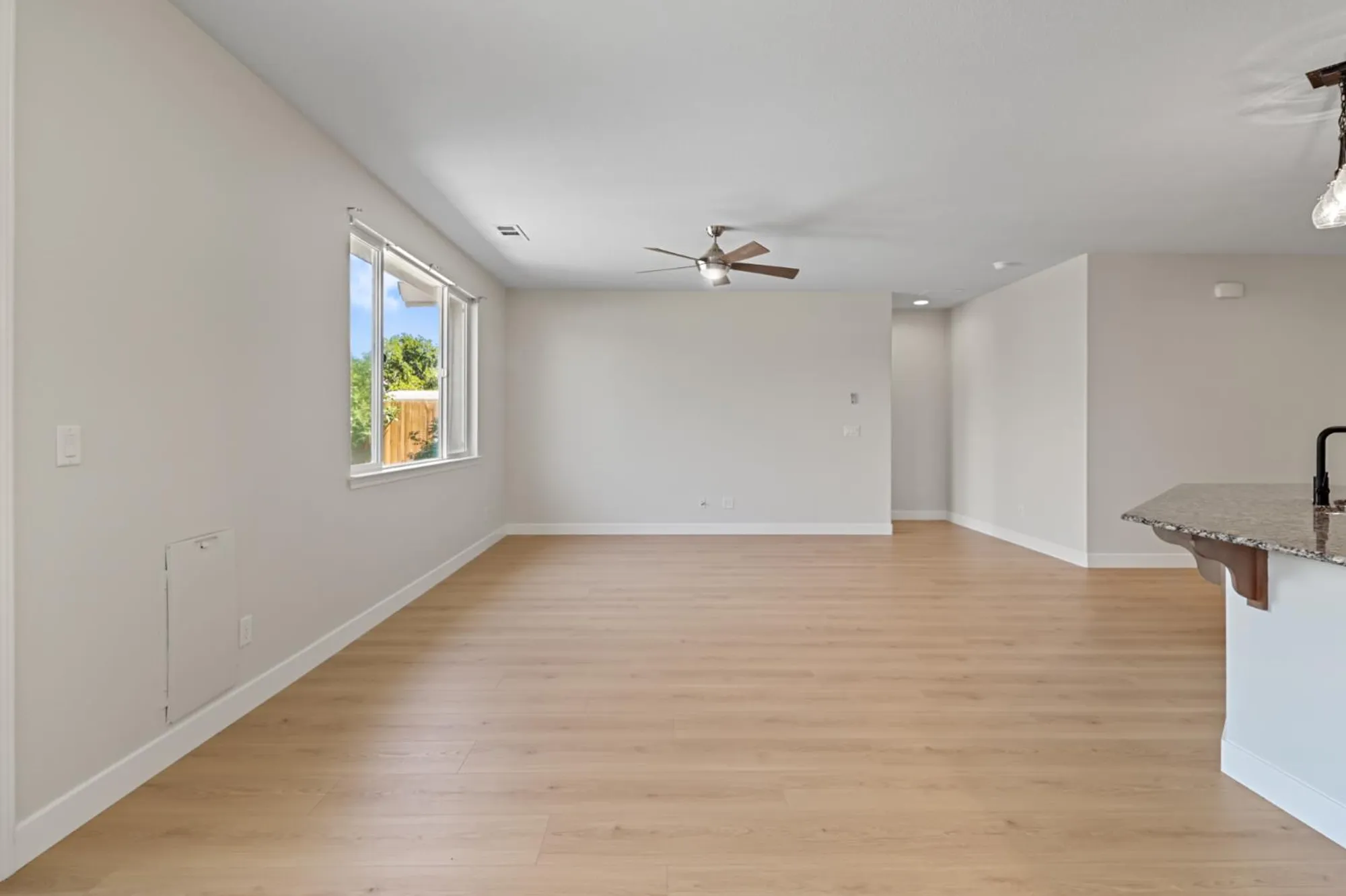 Property Slideshow image 12 of 49 | 9895 sheffield way, Elk Grove, CA, 95757