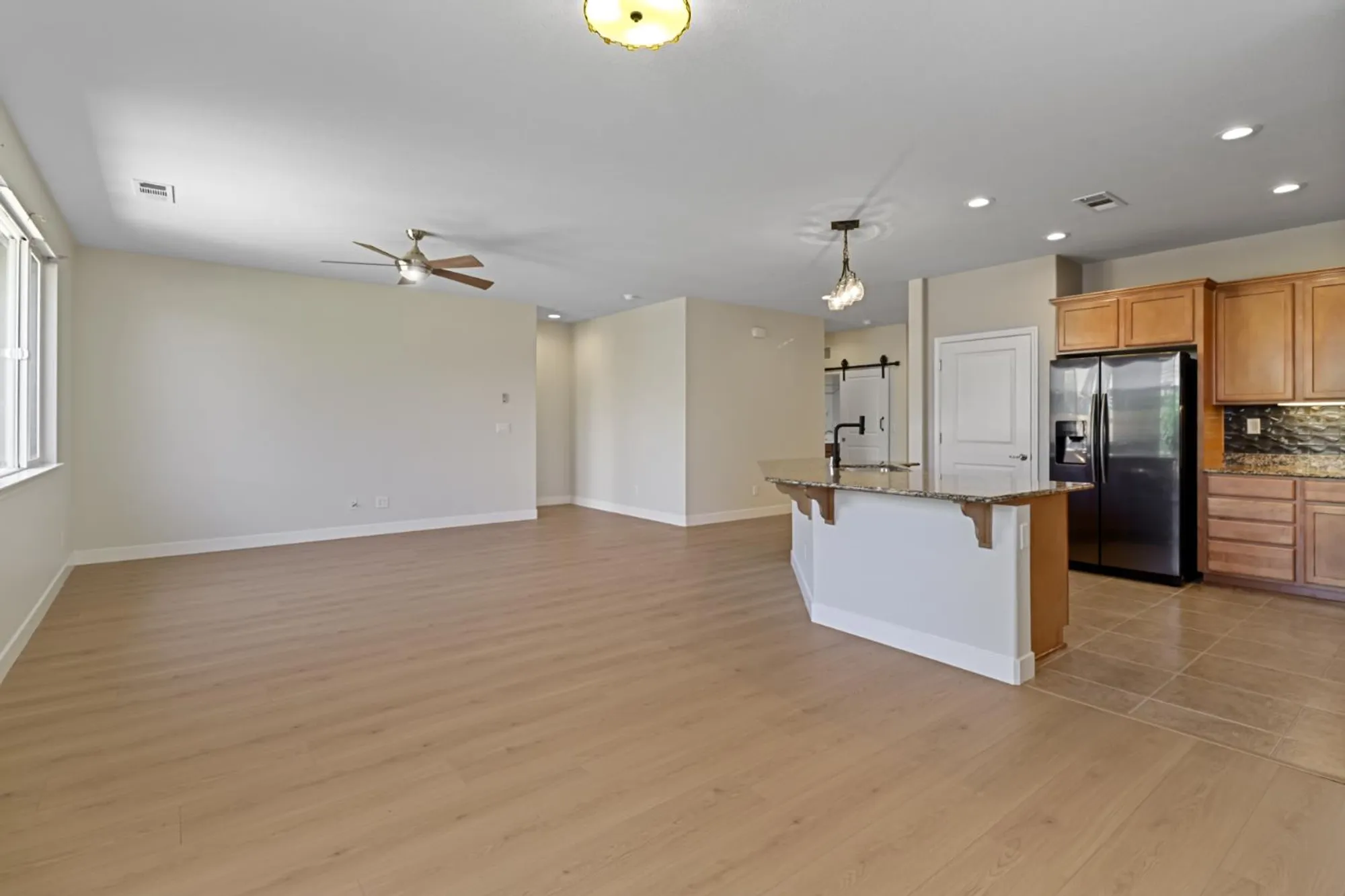 Property Slideshow image 11 of 49 | 9895 sheffield way, Elk Grove, CA, 95757