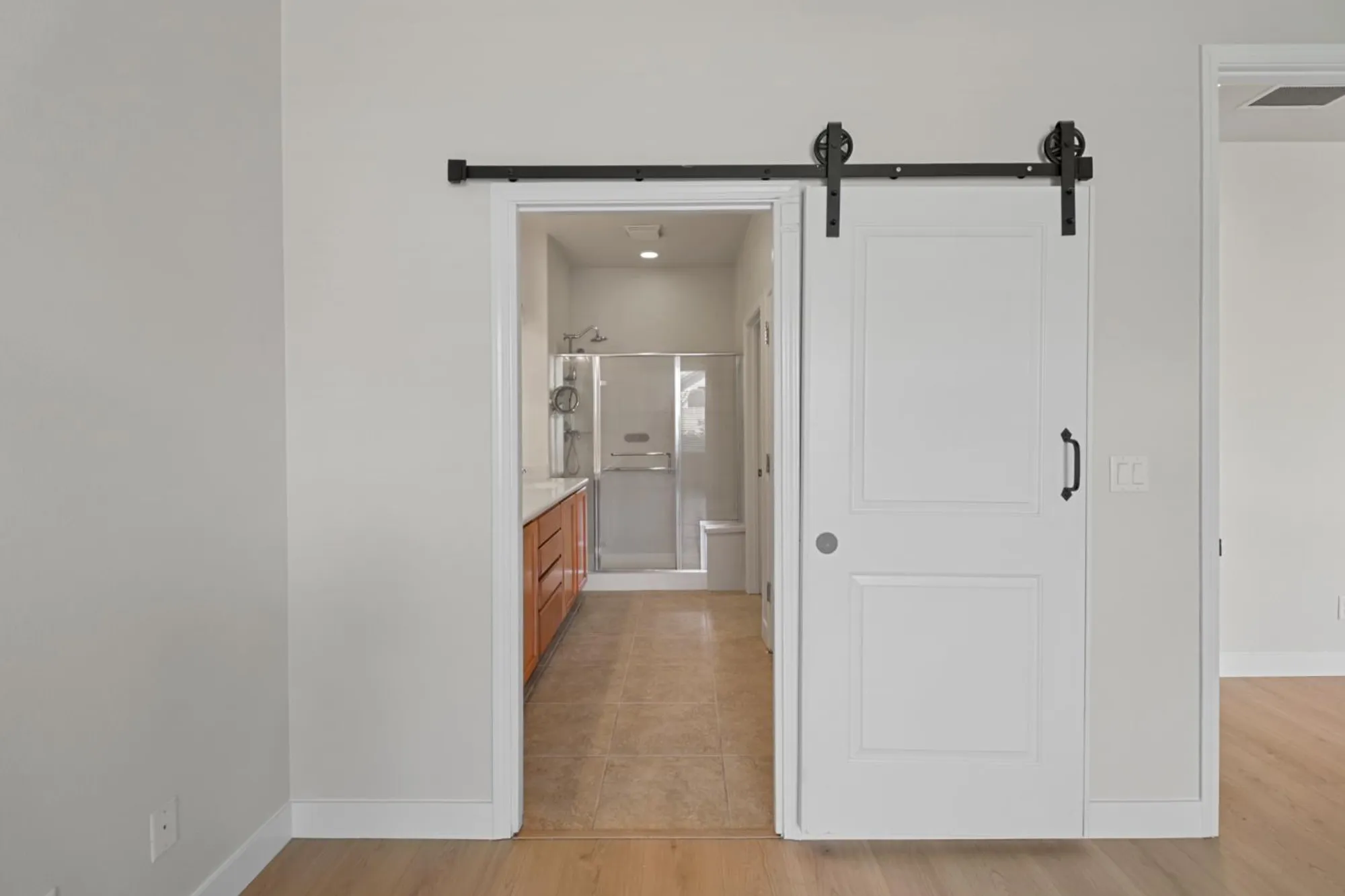 Property Slideshow image 32 of 49 | 9895 sheffield way, Elk Grove, CA, 95757