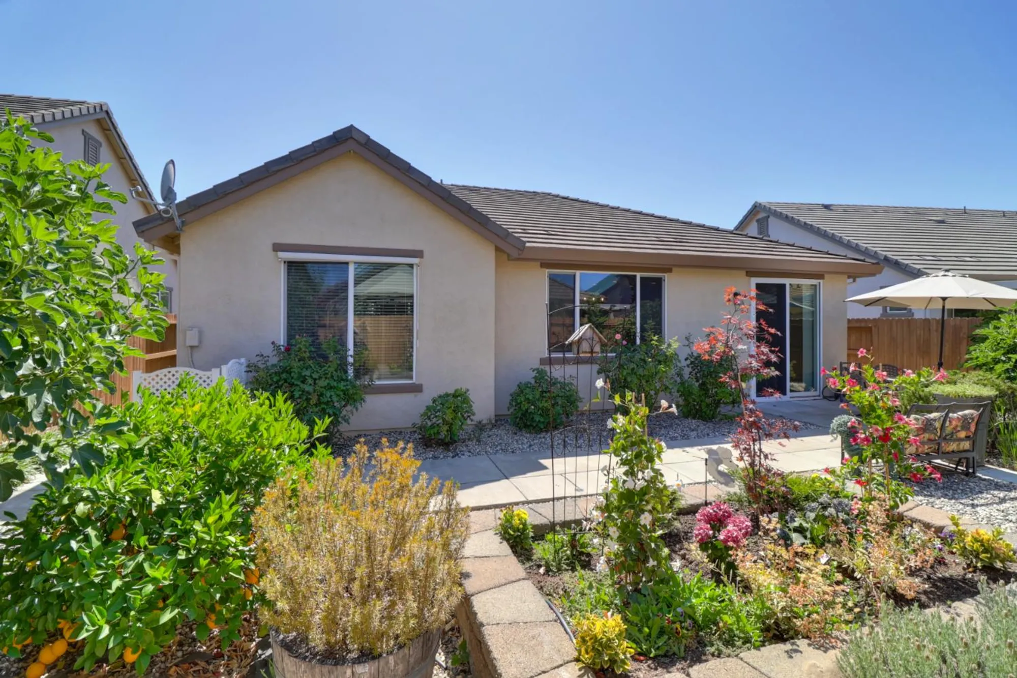 Property Slideshow image 48 of 49 | 9895 sheffield way, Elk Grove, CA, 95757