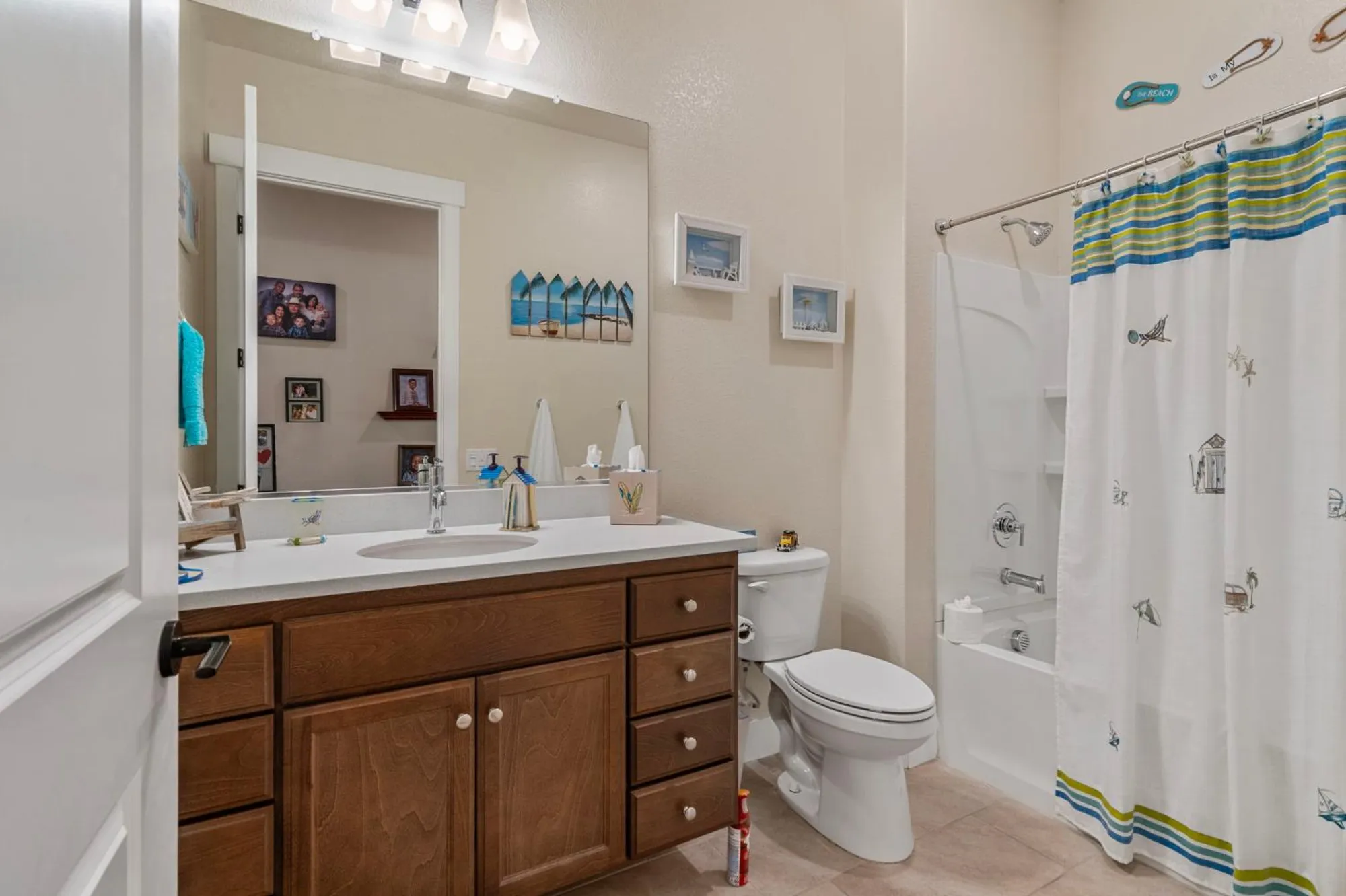 Property Slideshow image 25 of 39 | 743 larkmont st, Manteca, CA, 95336