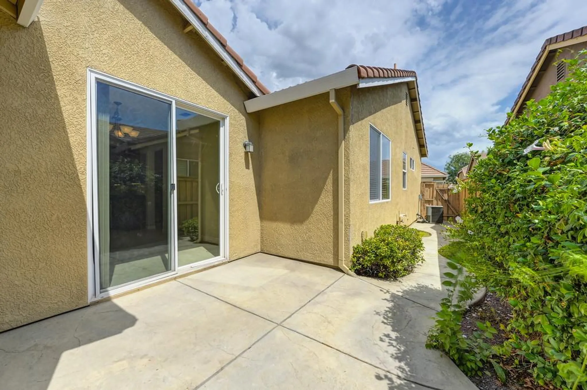 Property Slideshow image 58 of 92 | 4301 hovnanian dr, Sacramento, CA, 95834