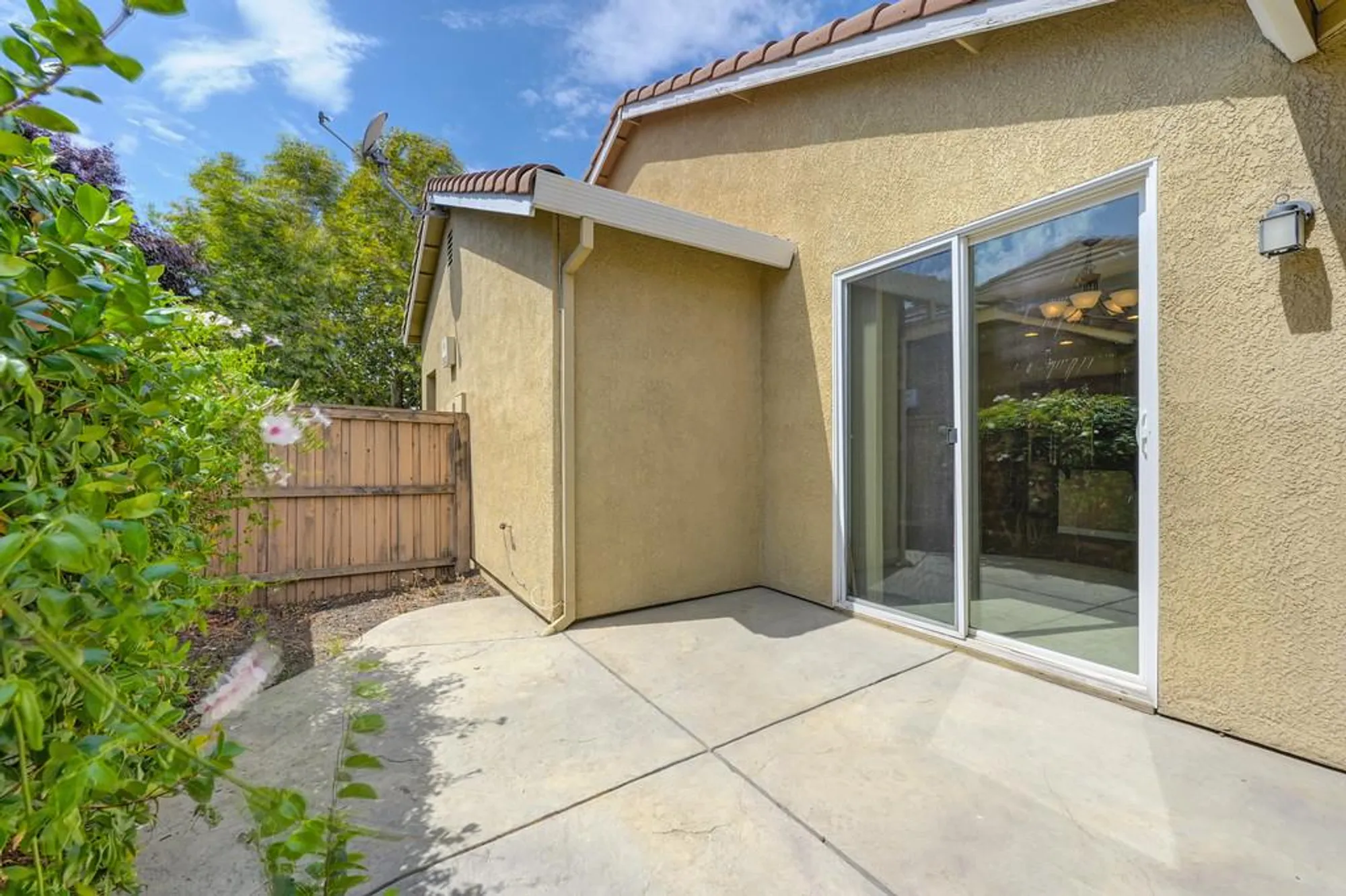 Property Slideshow image 55 of 92 | 4301 hovnanian dr, Sacramento, CA, 95834