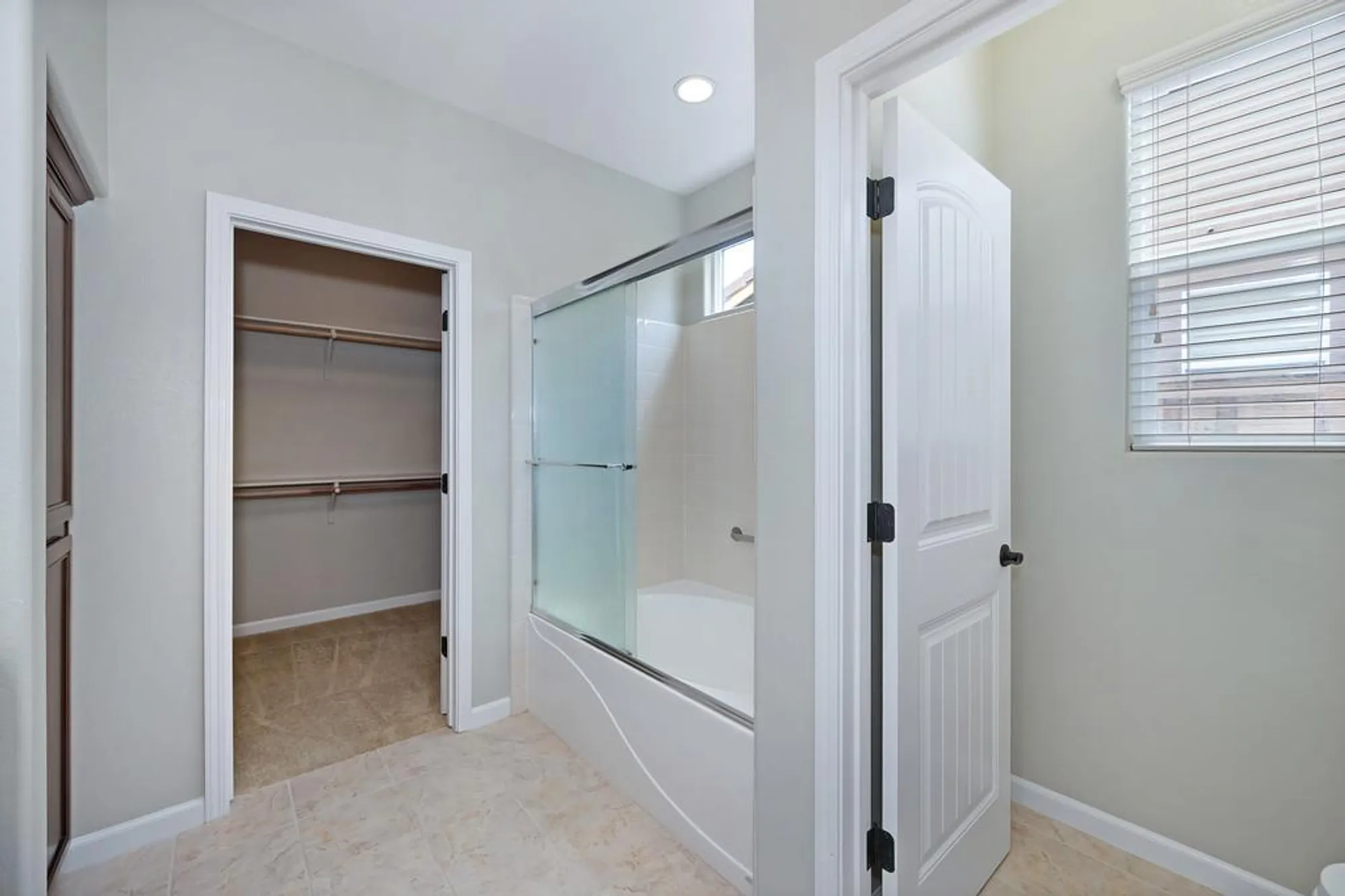 Property Slideshow image 47 of 92 | 4301 hovnanian dr, Sacramento, CA, 95834