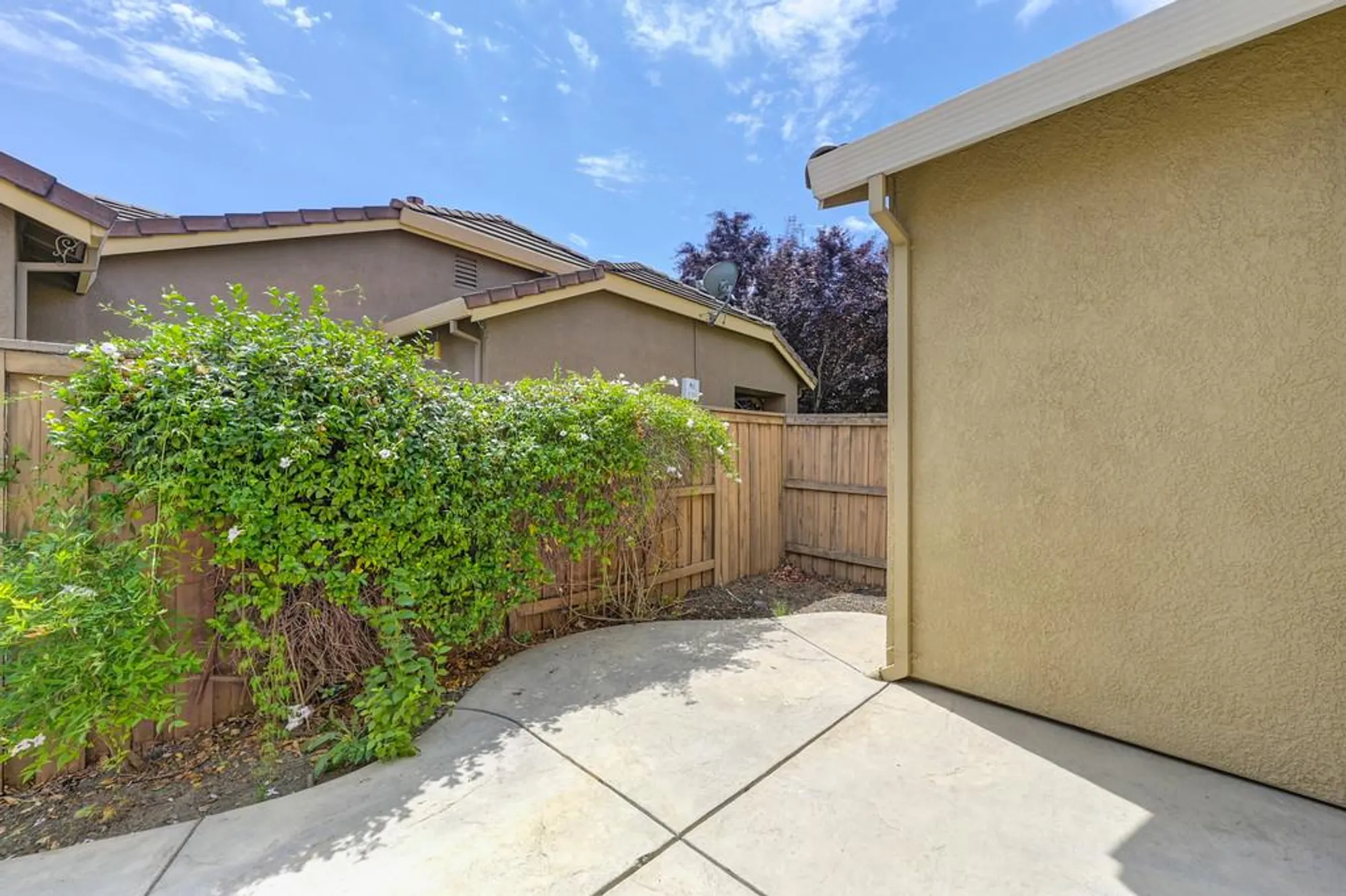 Property Slideshow image 56 of 92 | 4301 hovnanian dr, Sacramento, CA, 95834