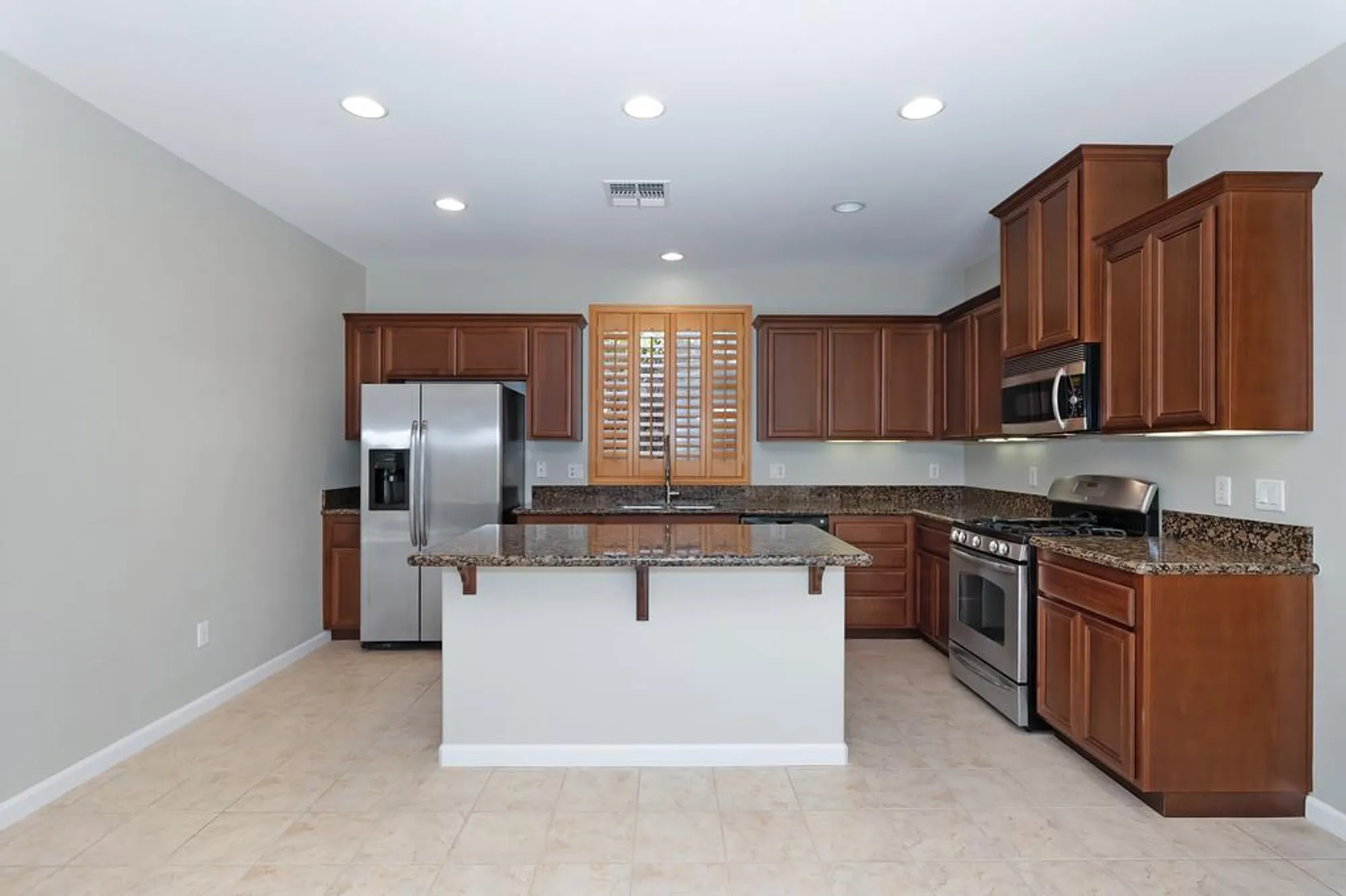 Property Slideshow image 25 of 92 | 4301 hovnanian dr, Sacramento, CA, 95834