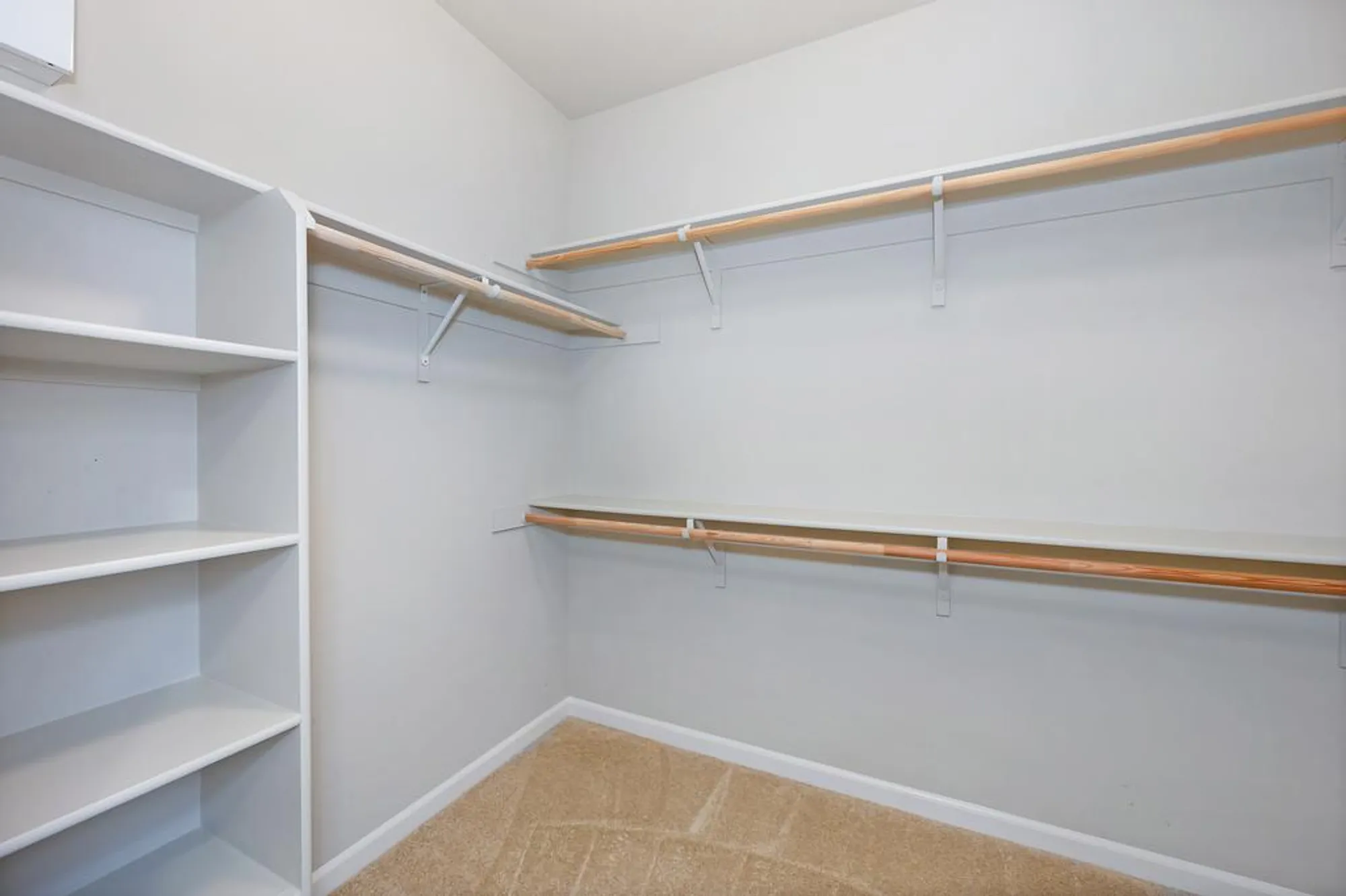 Property Slideshow image 48 of 92 | 4301 hovnanian dr, Sacramento, CA, 95834