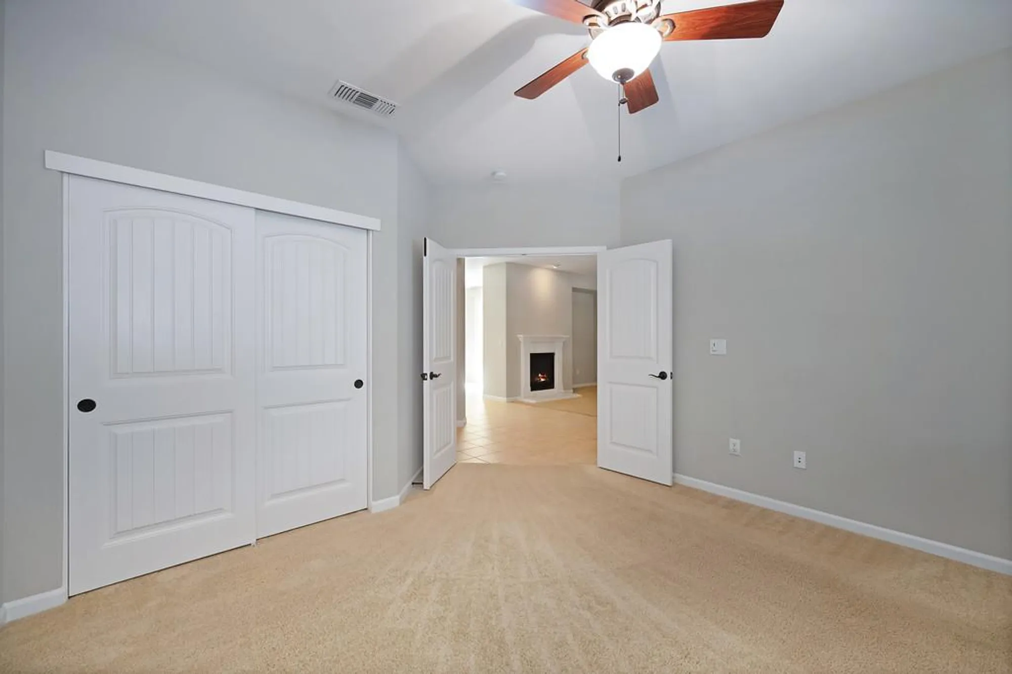 Property Slideshow image 17 of 92 | 4301 hovnanian dr, Sacramento, CA, 95834