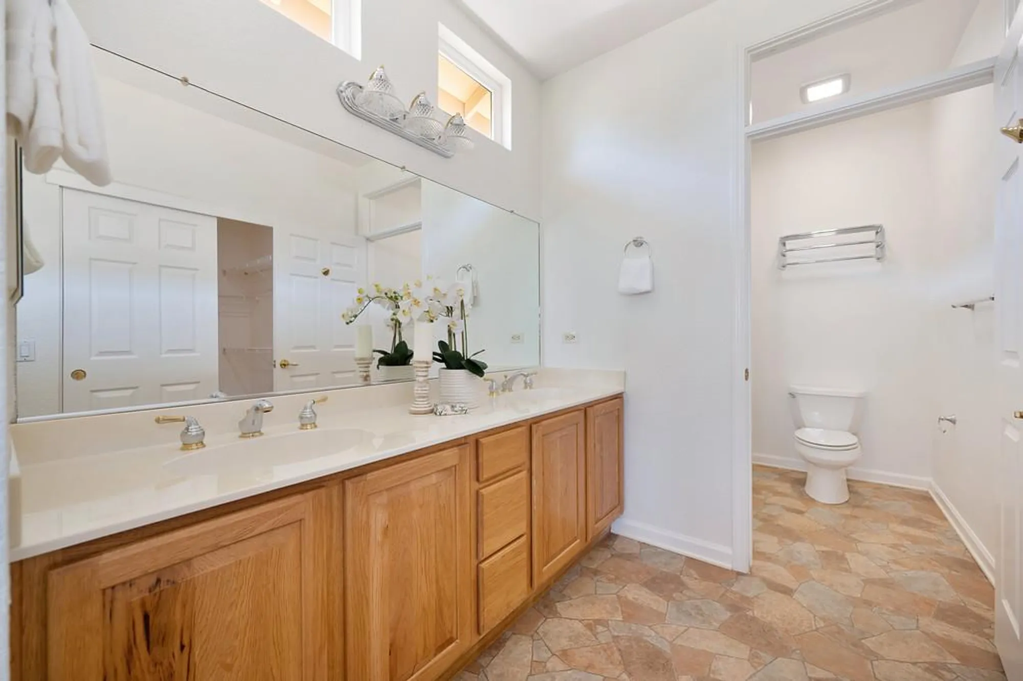 Property Slideshow image 28 of 45 | 7552 school house ln, Roseville, CA, 95747