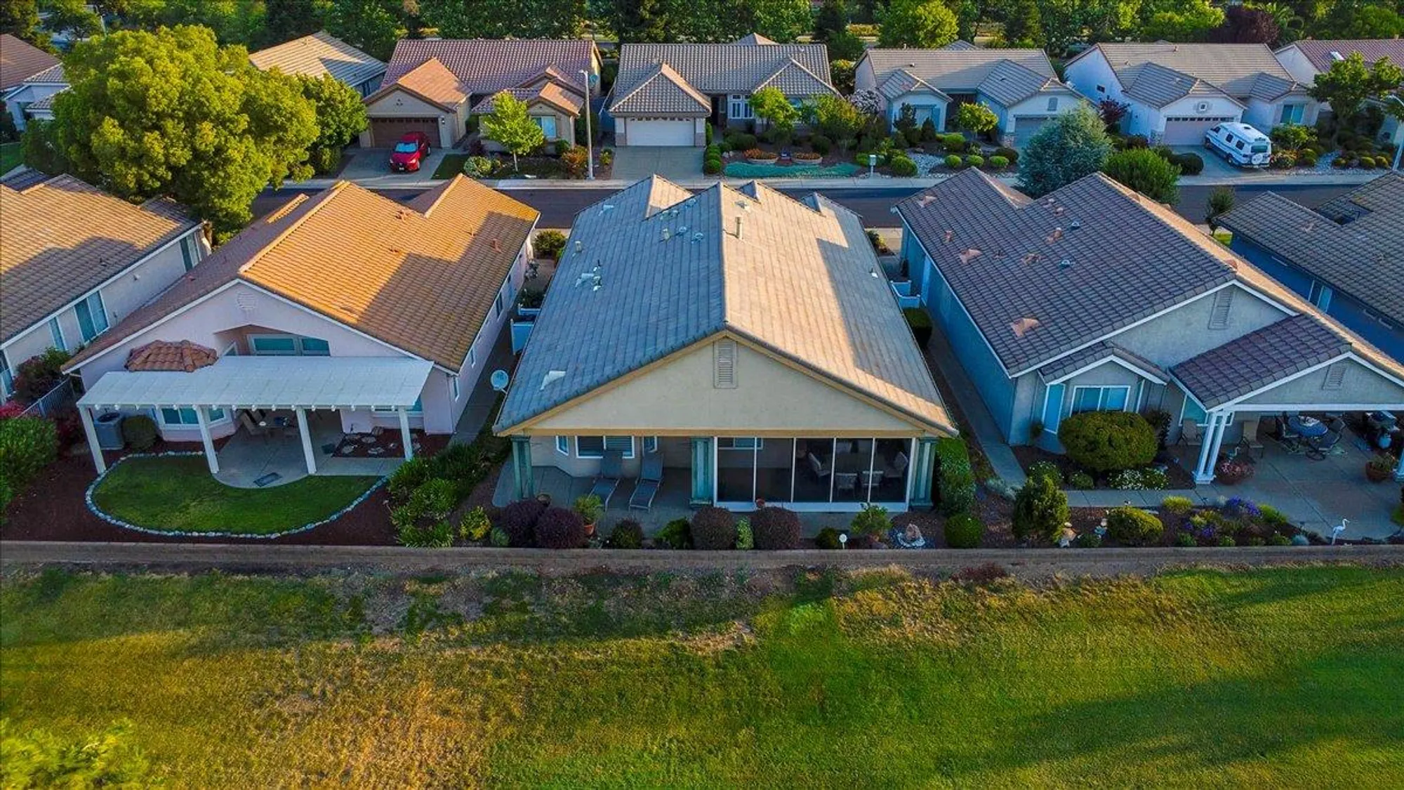 Property Slideshow image 41 of 45 | 7552 school house ln, Roseville, CA, 95747