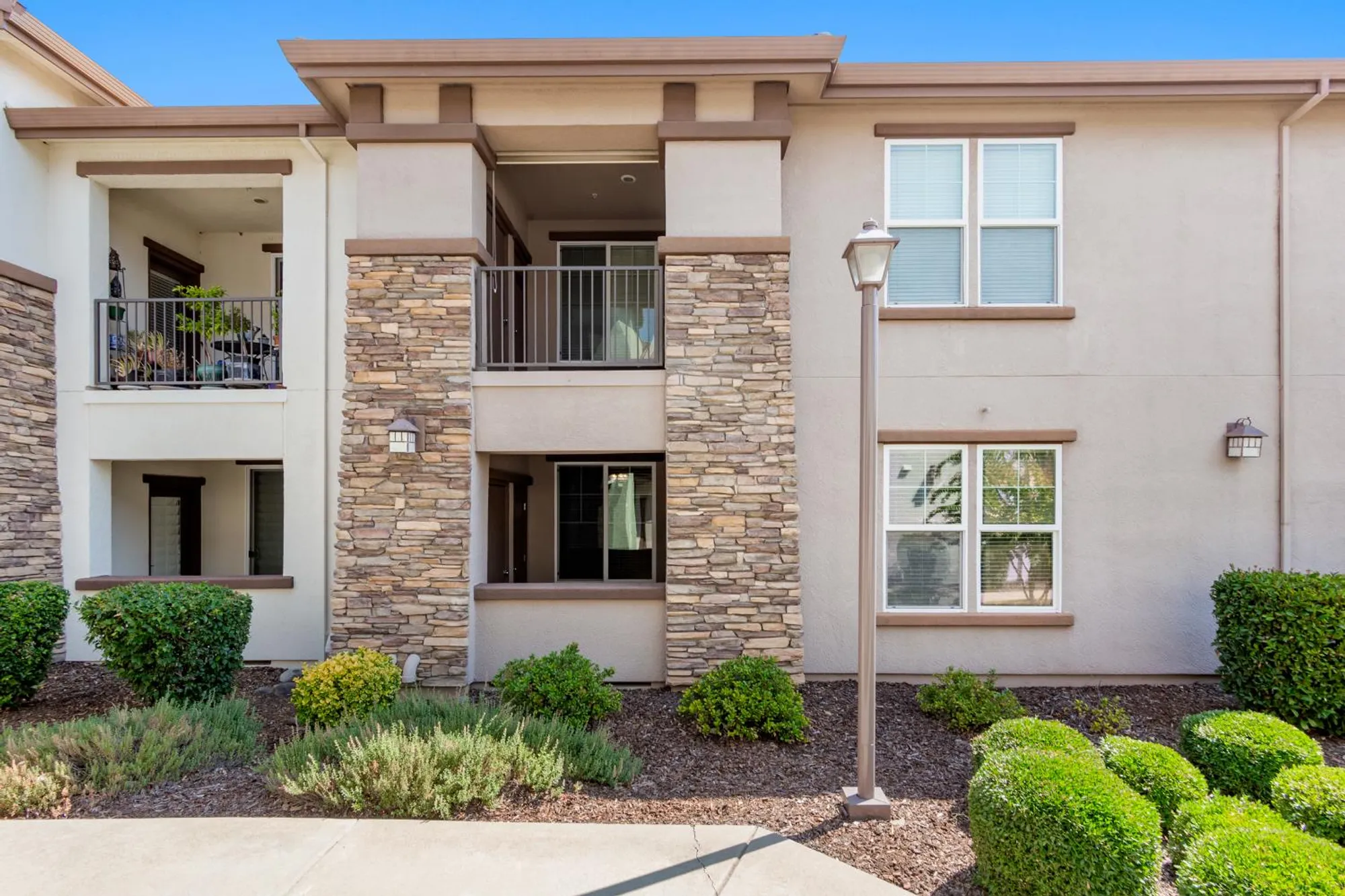 Property Slideshow image 36 of 62 | 1520 topanga ln 104, Lincoln, CA, 95648