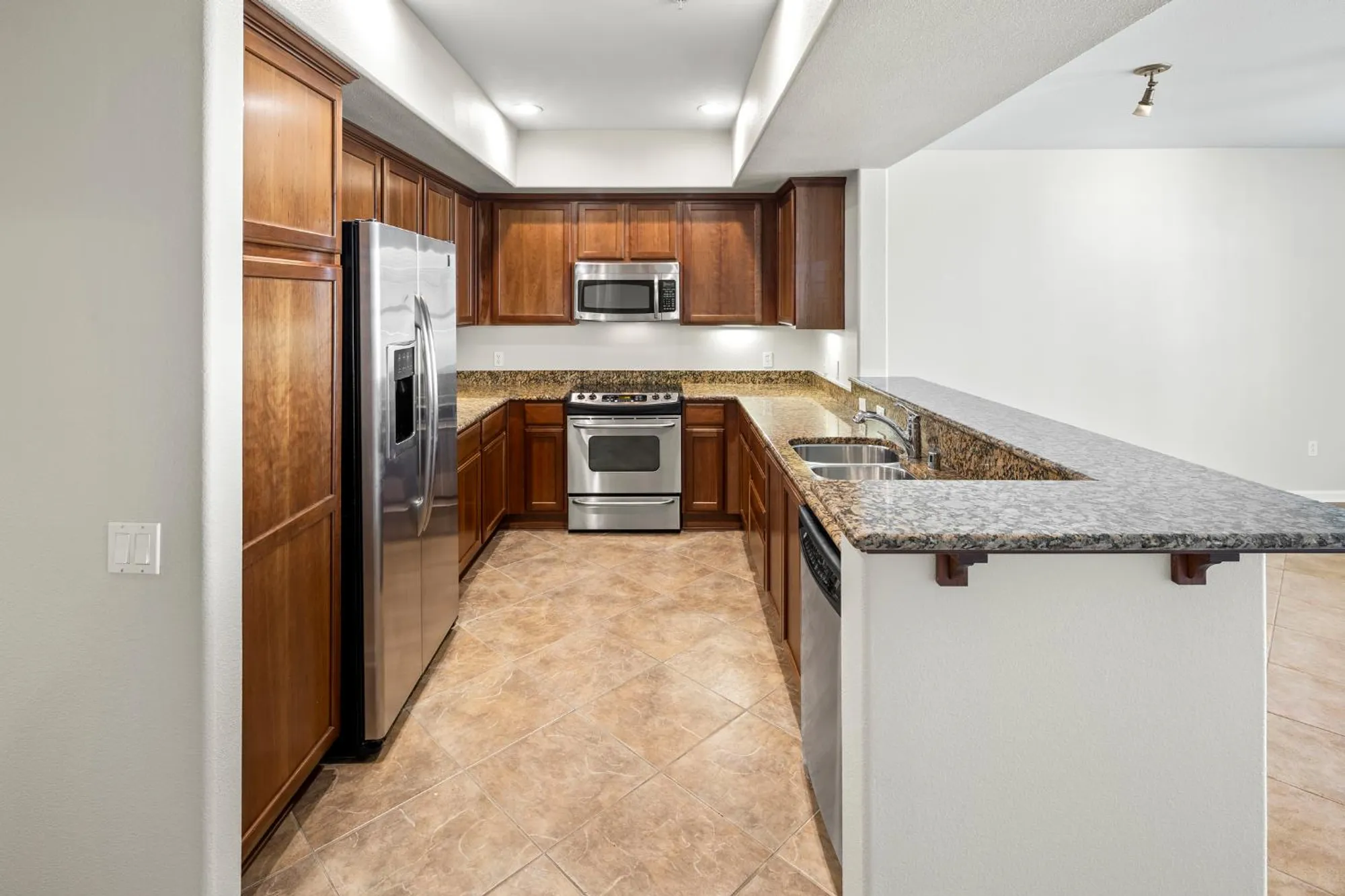 Property Slideshow image 20 of 62 | 1520 topanga ln 104, Lincoln, CA, 95648