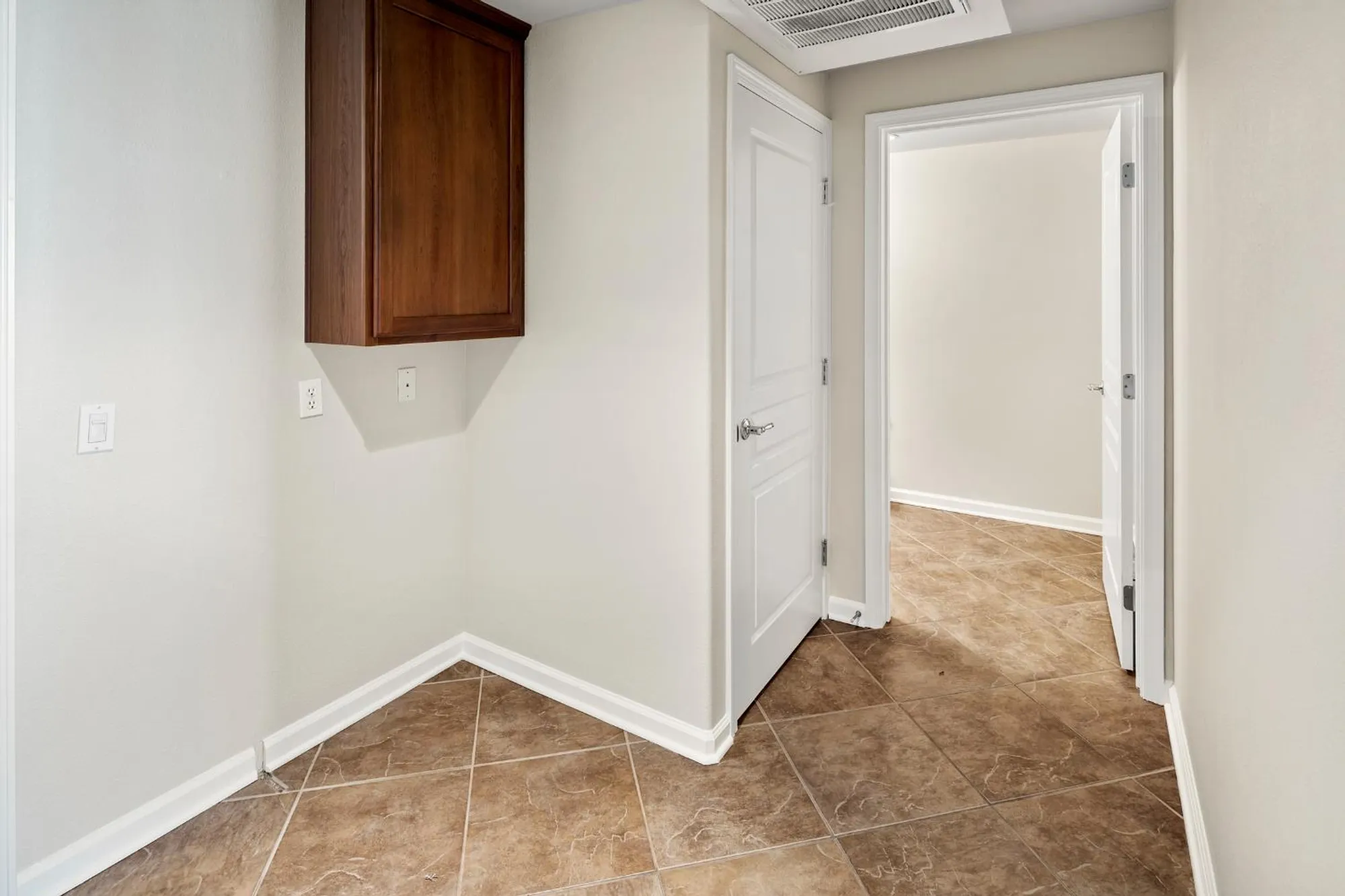 Property Slideshow image 28 of 62 | 1520 topanga ln 104, Lincoln, CA, 95648