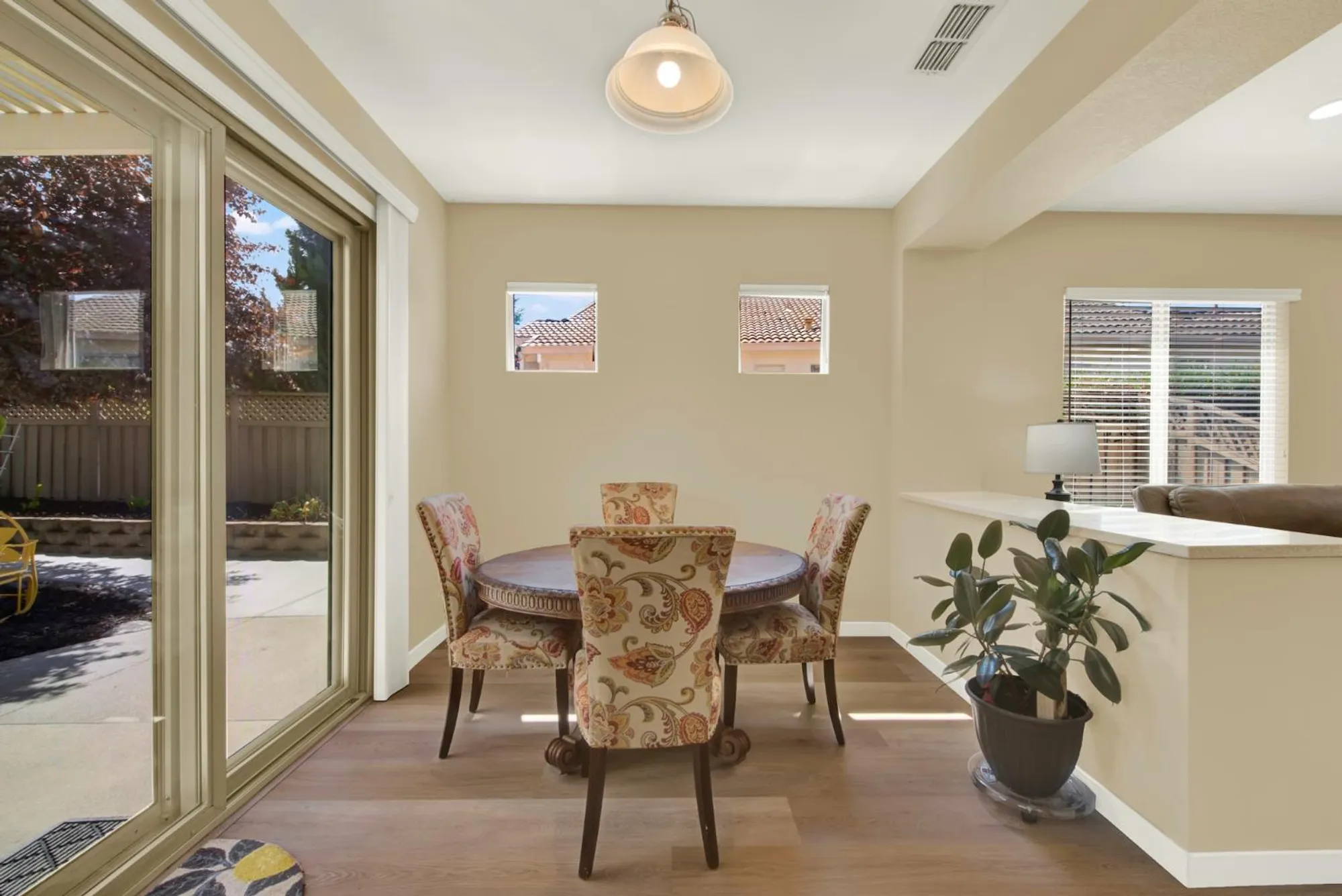 Property Slideshow image 13 of 54 | 891 slawson ln, Lincoln, CA, 95648